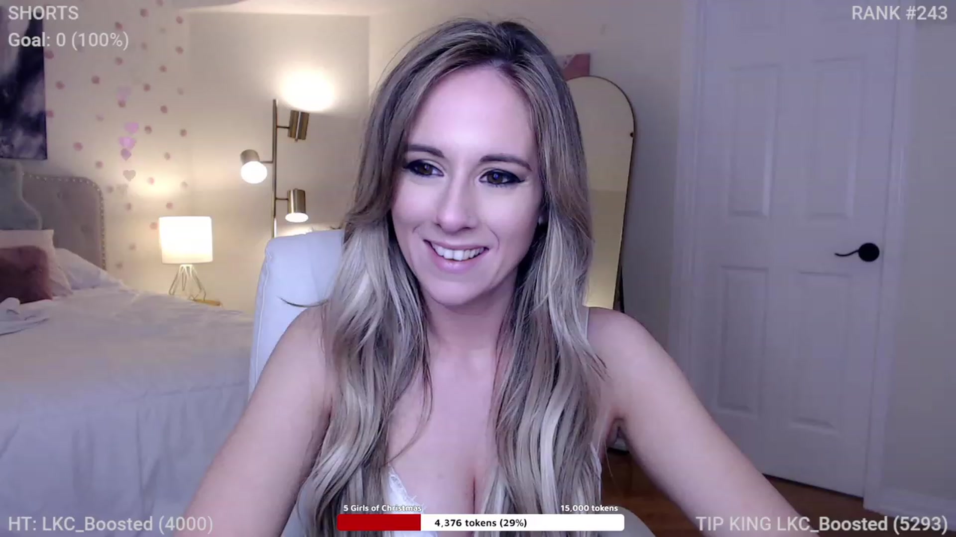 Gallery image thumbnail from Queen_of_LKC's myfreecams stream on, 12/03/2022, 03:12 image 7 of 20