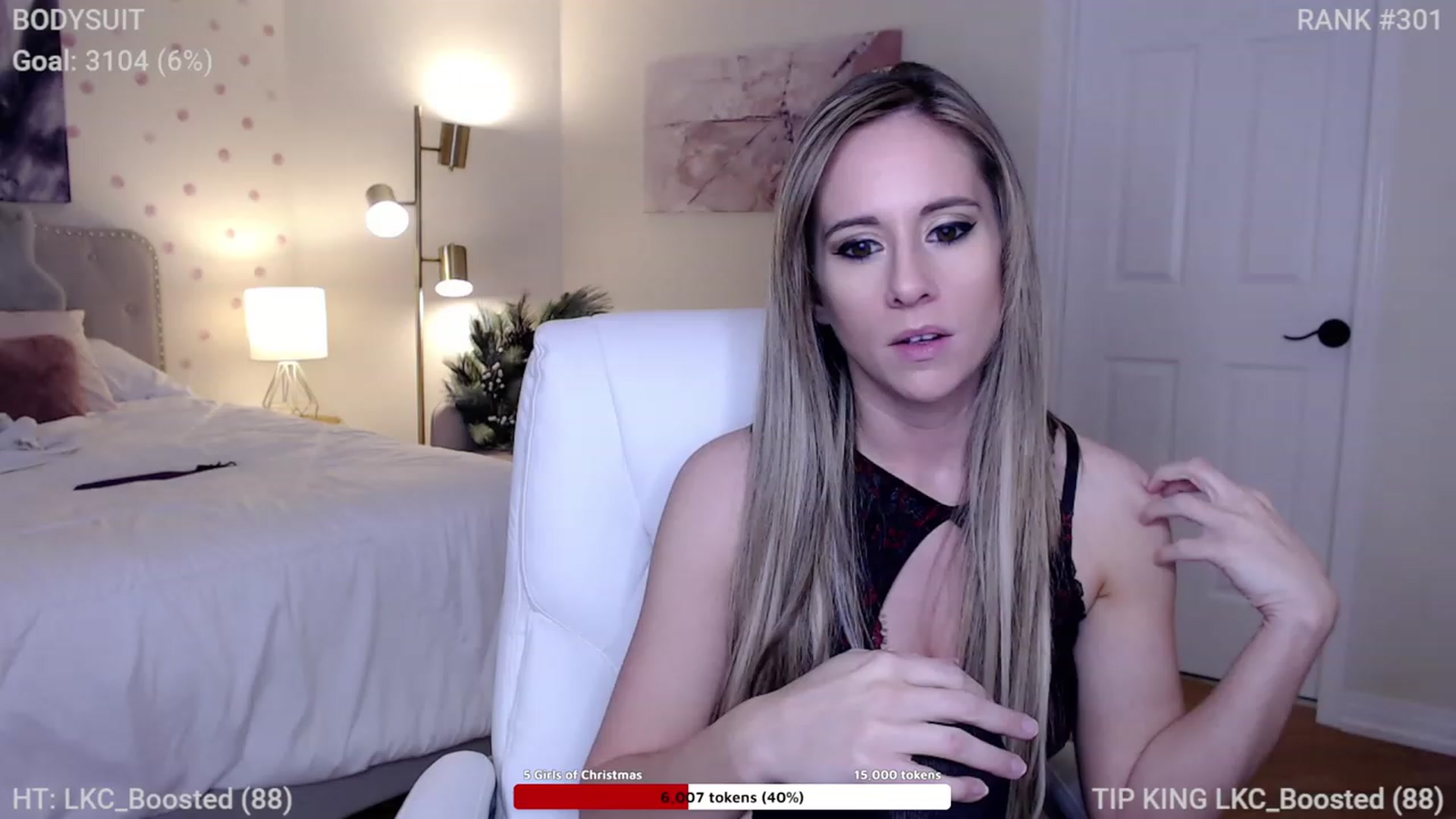 Gallery image thumbnail from Queen_of_LKC's myfreecams stream on, 12/04/2022, 03:30 image 4 of 20