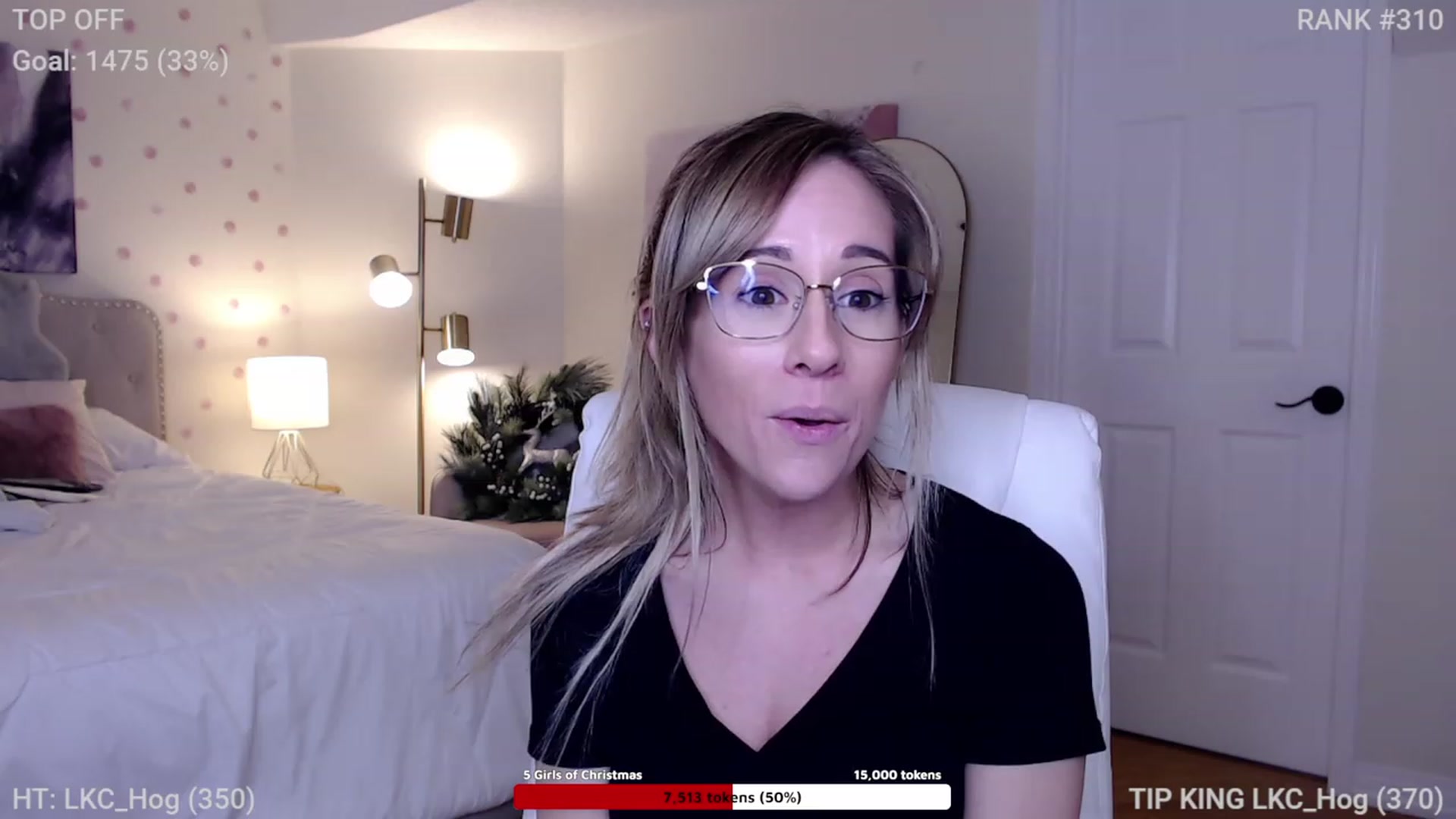 Gallery image thumbnail from Queen_of_LKC's myfreecams stream on, 12/06/2022, 04:00 image 13 of 20