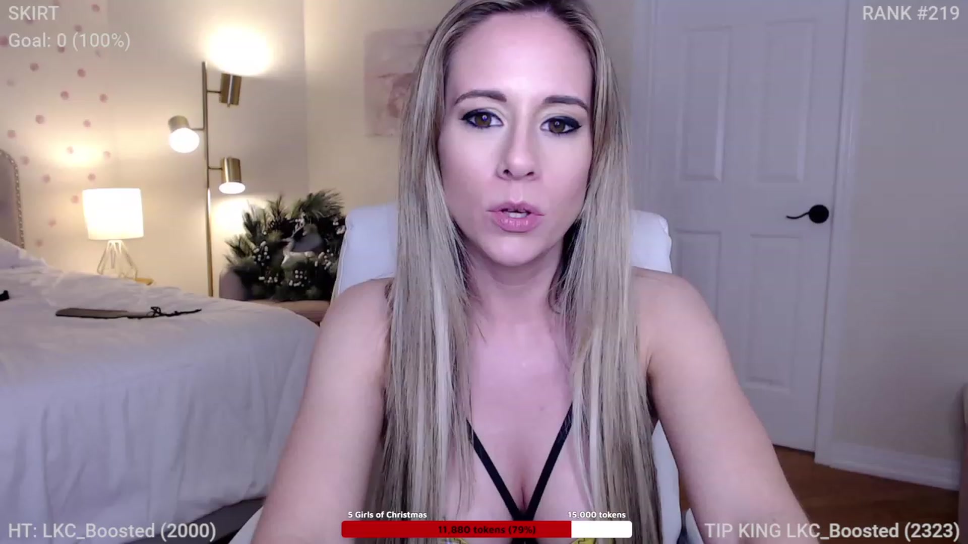 Gallery image thumbnail from Queen_of_LKC's myfreecams stream on, 12/10/2022, 05:51 image 11 of 20