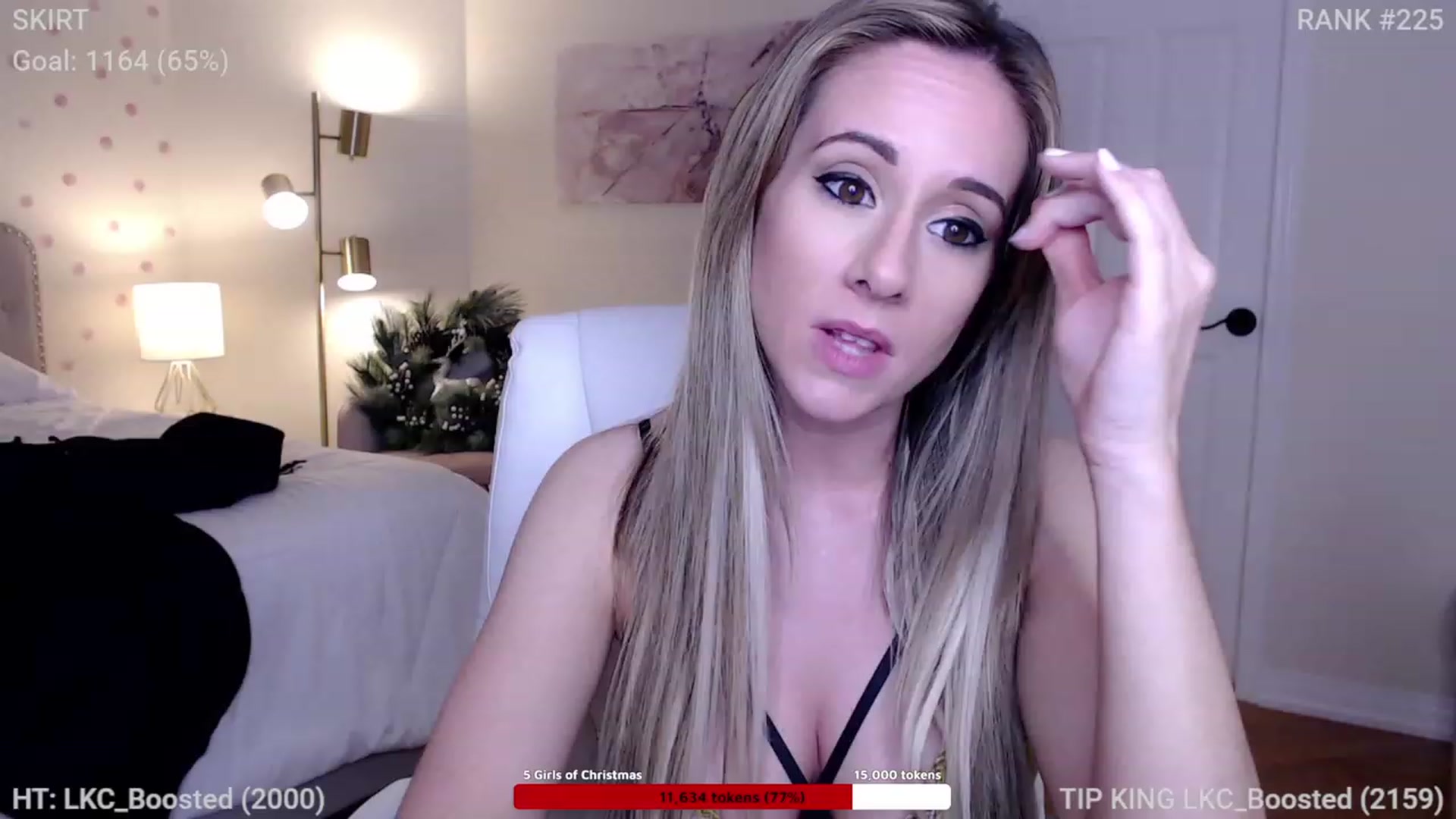 Gallery image thumbnail from Queen_of_LKC's myfreecams stream on, 12/10/2022, 05:51 image 7 of 20