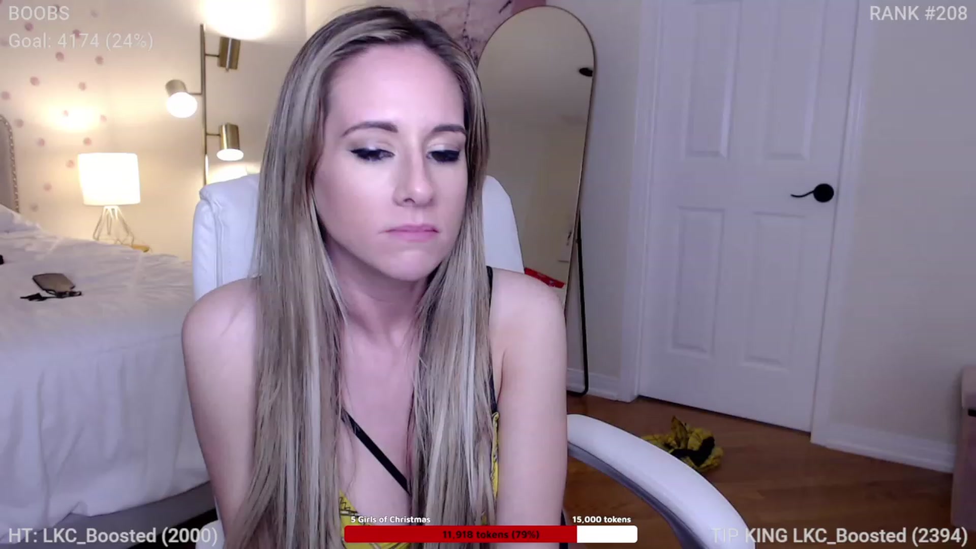 Gallery image thumbnail from Queen_of_LKC's myfreecams stream on, 12/10/2022, 05:51 image 15 of 20