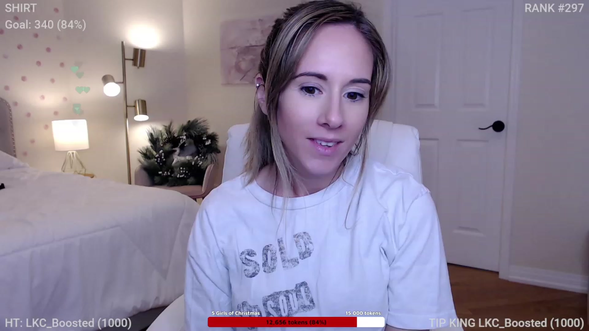 Gallery image thumbnail from Queen_of_LKC's myfreecams stream on, 12/13/2022, 03:21 image 8 of 20