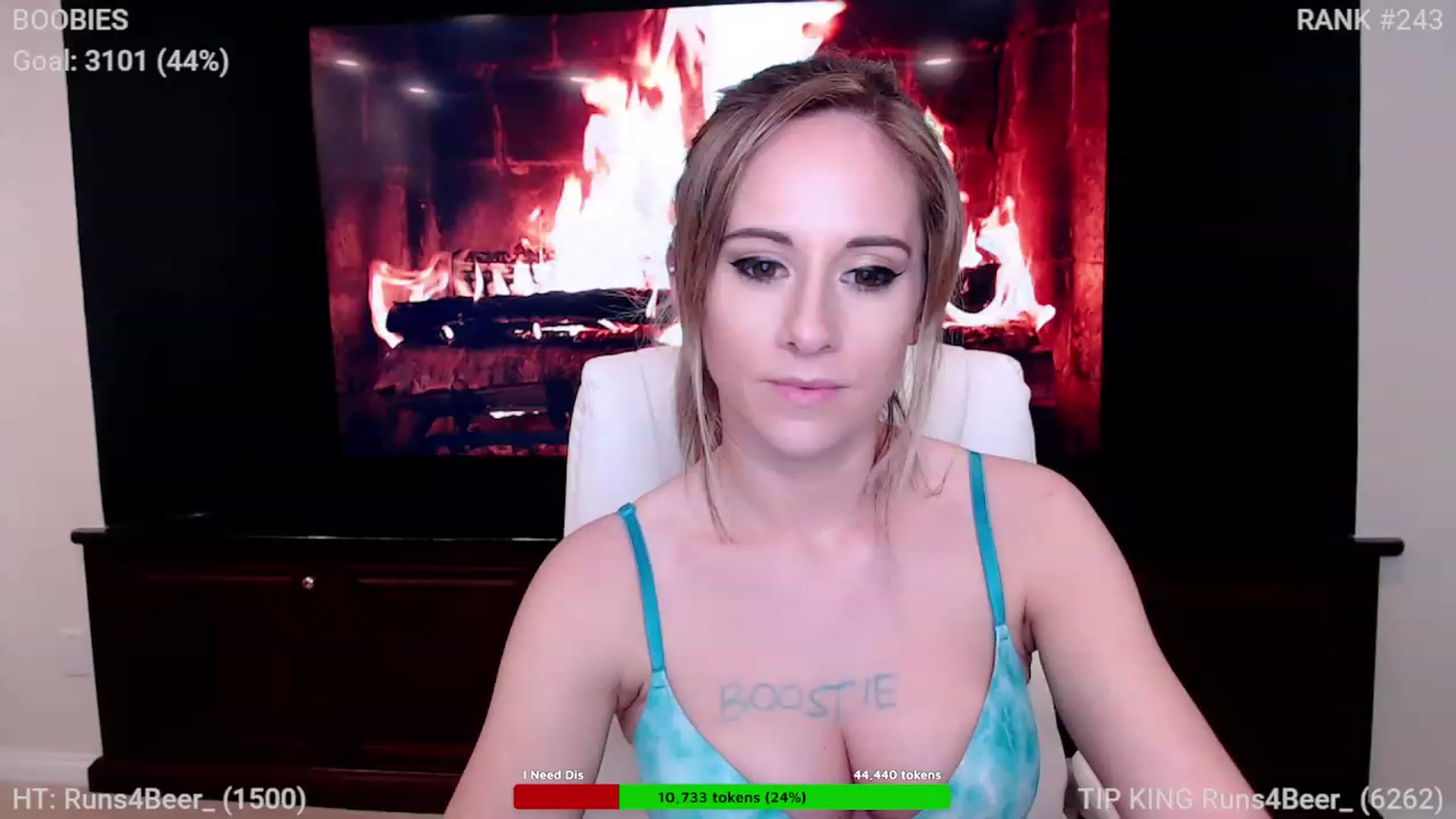 Gallery image thumbnail from Queen_of_LKC's myfreecams stream on, 12/21/2022, 04:51 image 14 of 20