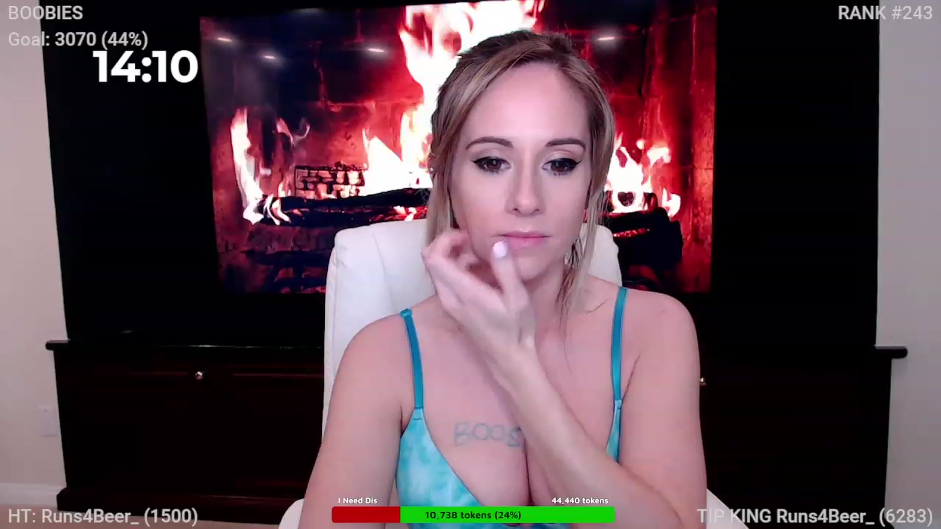 Gallery image thumbnail from Queen_of_LKC's myfreecams stream on, 12/21/2022, 04:51 image 17 of 20