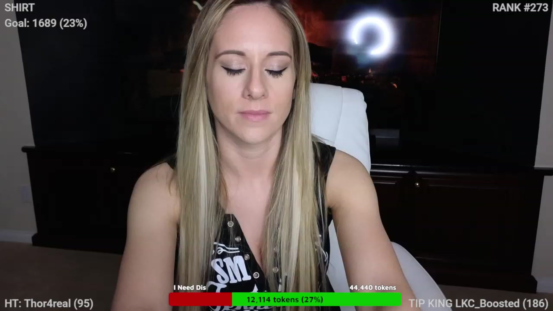 Gallery image thumbnail from Queen_of_LKC's myfreecams stream on, 12/24/2022, 03:32 image 6 of 20