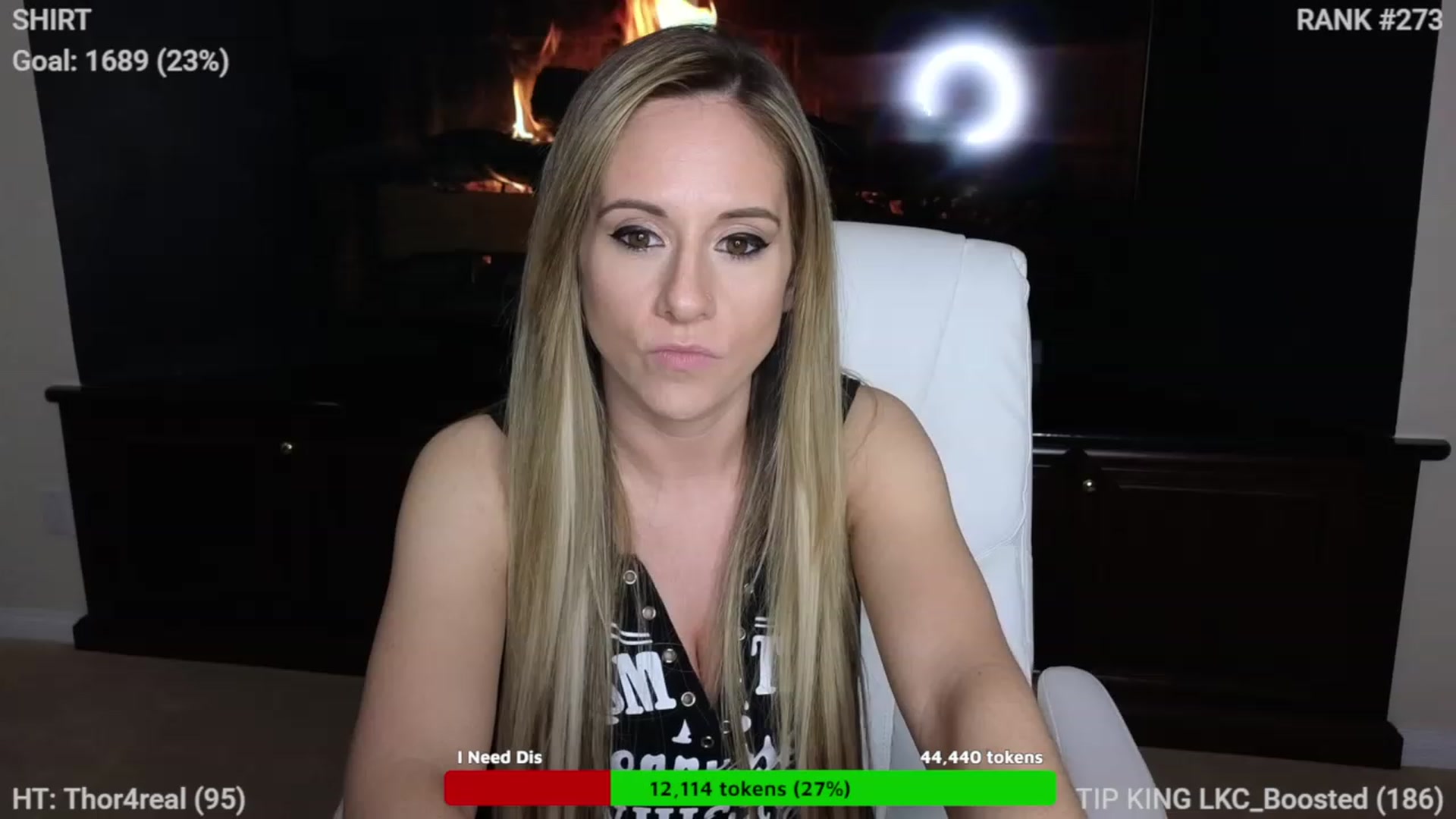 Gallery image thumbnail from Queen_of_LKC's myfreecams stream on, 12/24/2022, 03:32 image 7 of 20