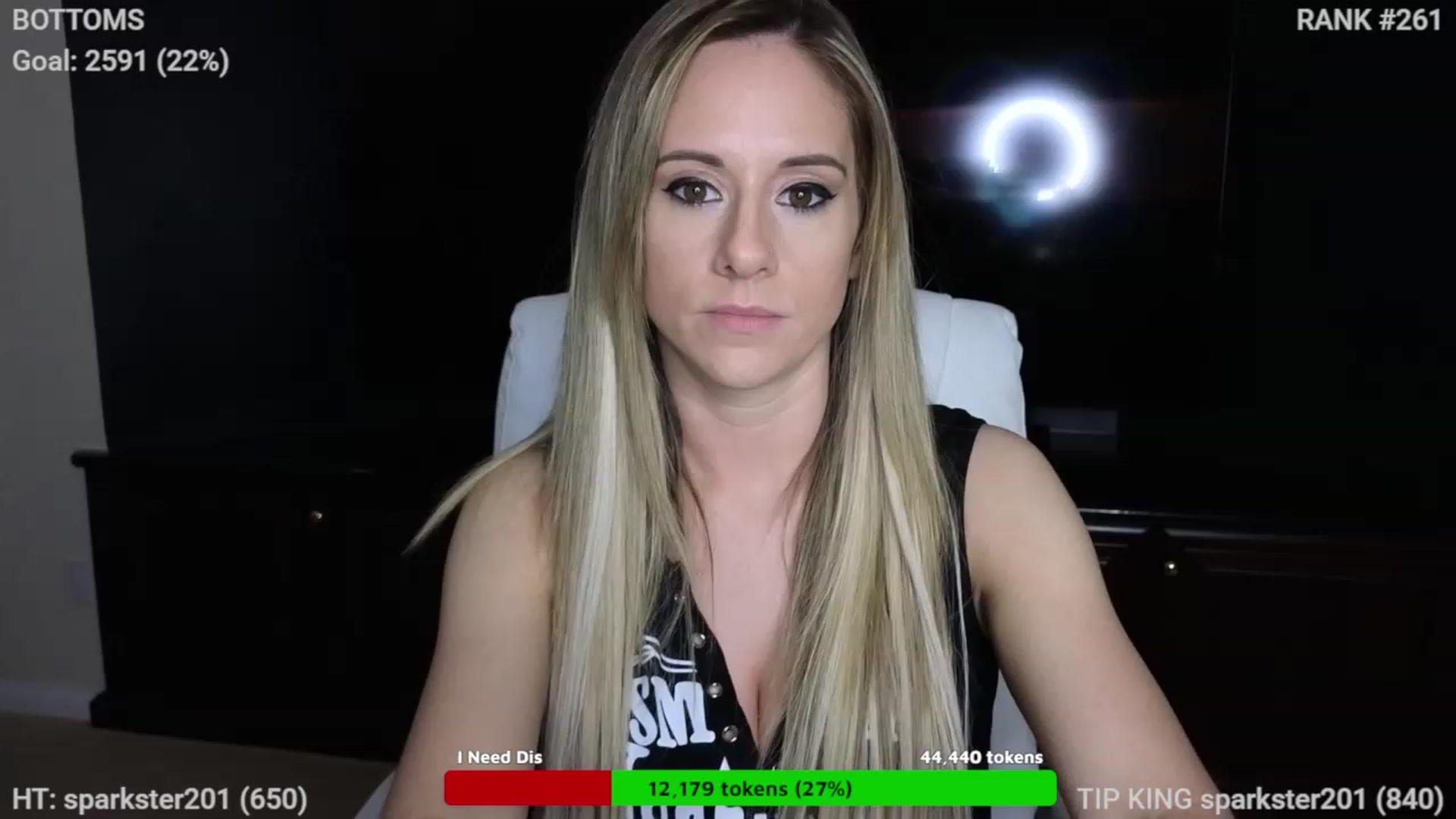 Gallery image thumbnail from Queen_of_LKC's myfreecams stream on, 12/24/2022, 04:17 image 3 of 20