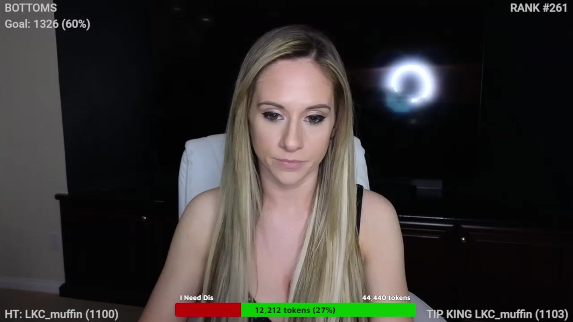 Gallery image thumbnail from Queen_of_LKC's myfreecams stream on, 12/24/2022, 04:17 image 11 of 20