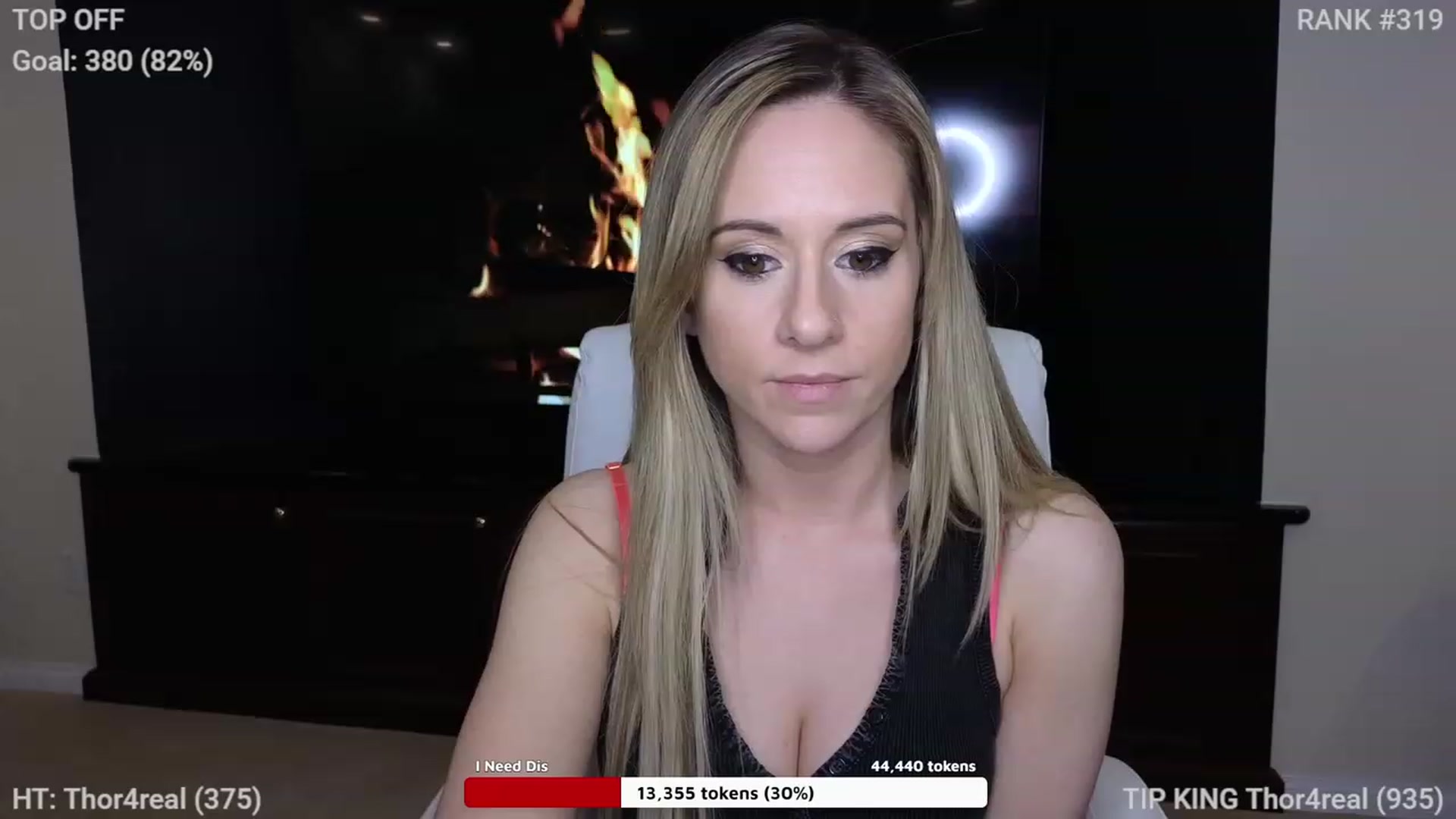 Gallery image thumbnail from Queen_of_LKC's myfreecams stream on, 12/28/2022, 04:04 image 20 of 20