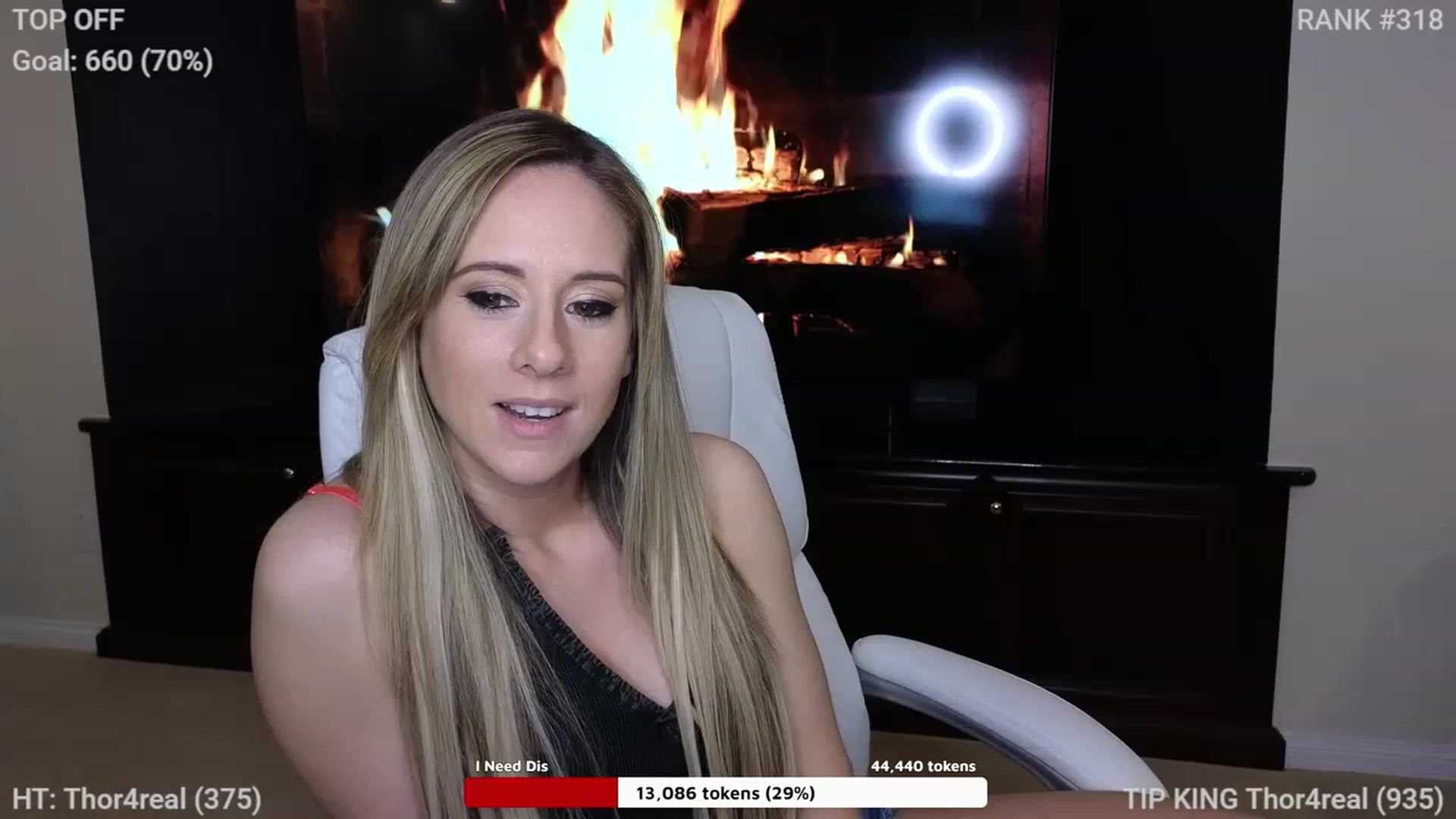 Gallery image thumbnail from Queen_of_LKC's myfreecams stream on, 12/28/2022, 04:04 image 13 of 20