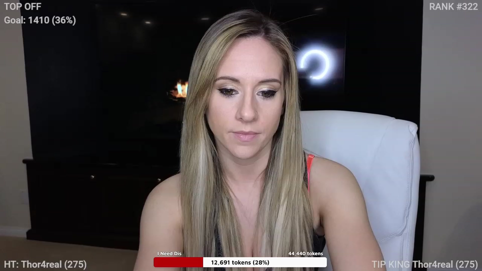 Gallery image thumbnail from Queen_of_LKC's myfreecams stream on, 12/28/2022, 04:04 image 9 of 20