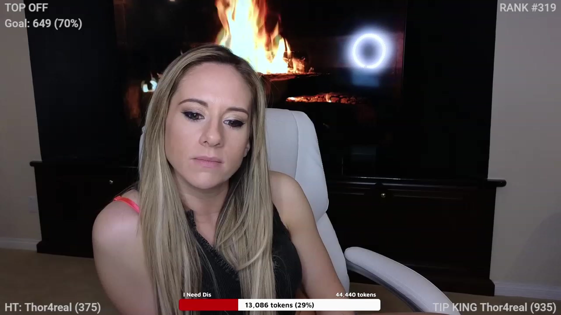 Gallery image thumbnail from Queen_of_LKC's myfreecams stream on, 12/28/2022, 04:04 image 14 of 20