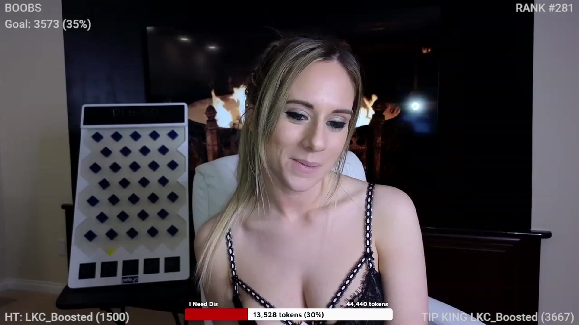 Gallery image thumbnail from Queen_of_LKC's myfreecams stream on, 12/29/2022, 04:43 image 19 of 20
