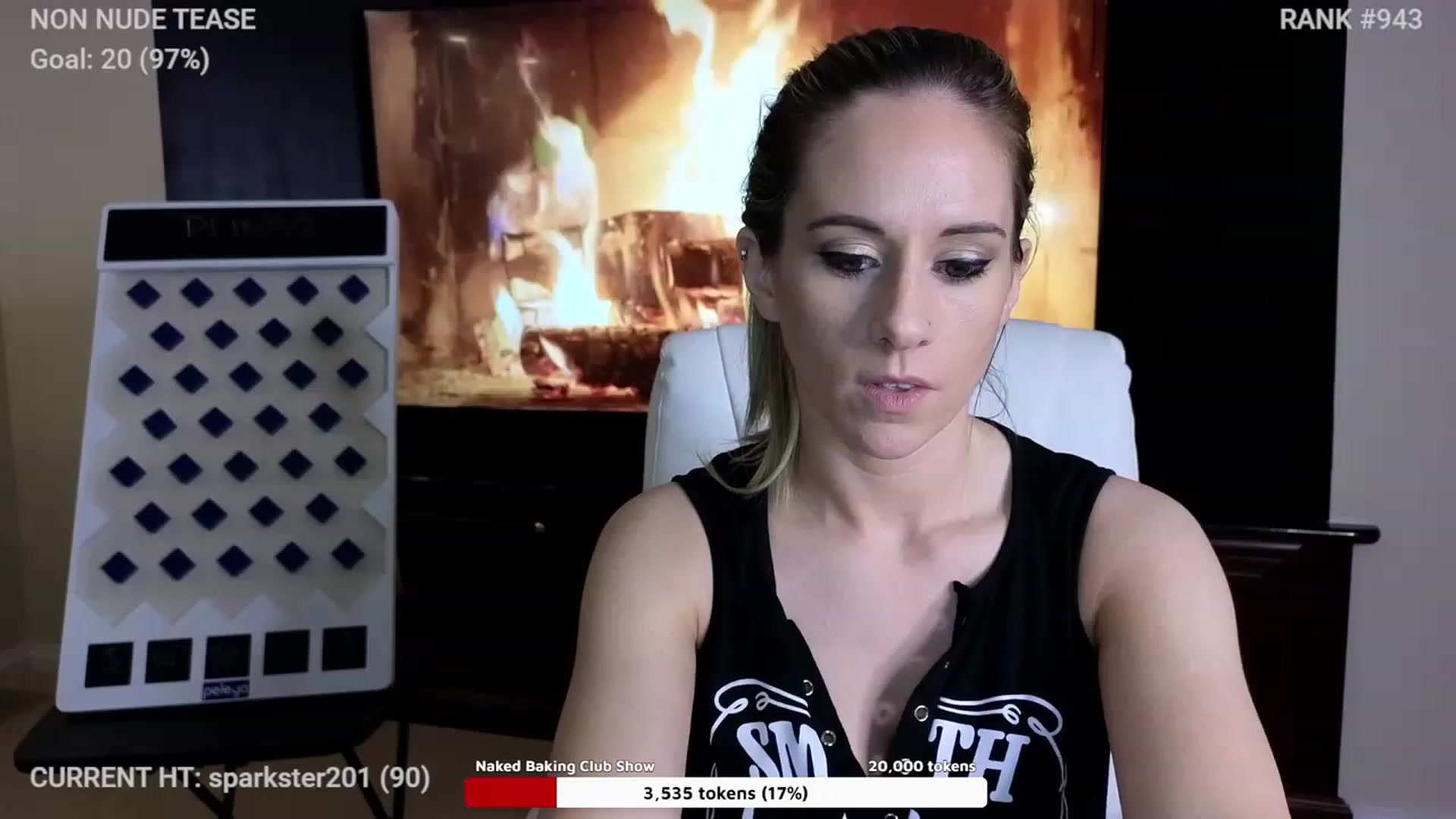Gallery image thumbnail from Queen_of_LKC's myfreecams stream on, 01/05/2023, 05:15 image 4 of 20