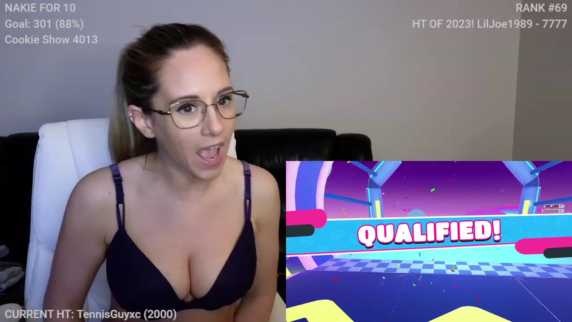 Gallery image thumbnail from Queen_of_LKC's myfreecams stream on, 01/11/2023, 03:54 image 12 of 20