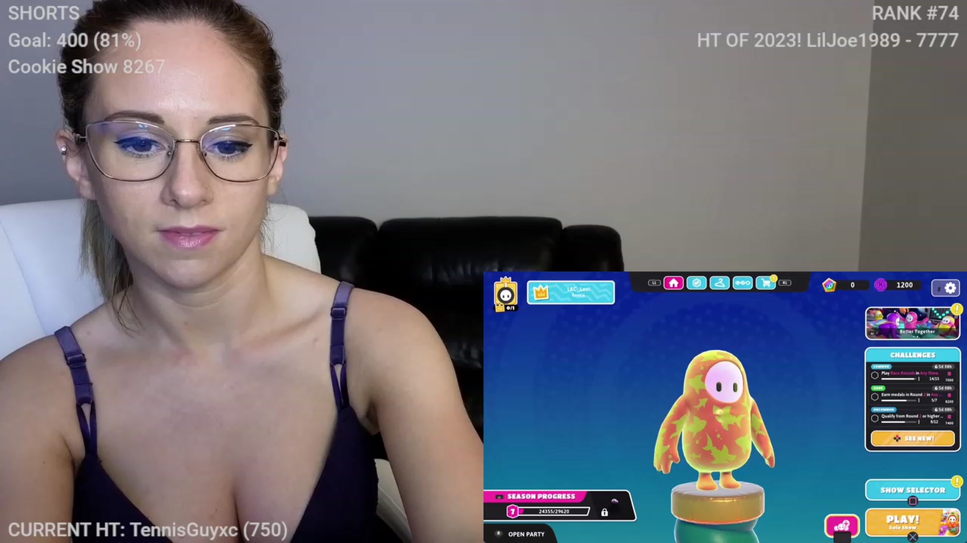 Gallery image thumbnail from Queen_of_LKC's myfreecams stream on, 01/11/2023, 03:54 image 3 of 20