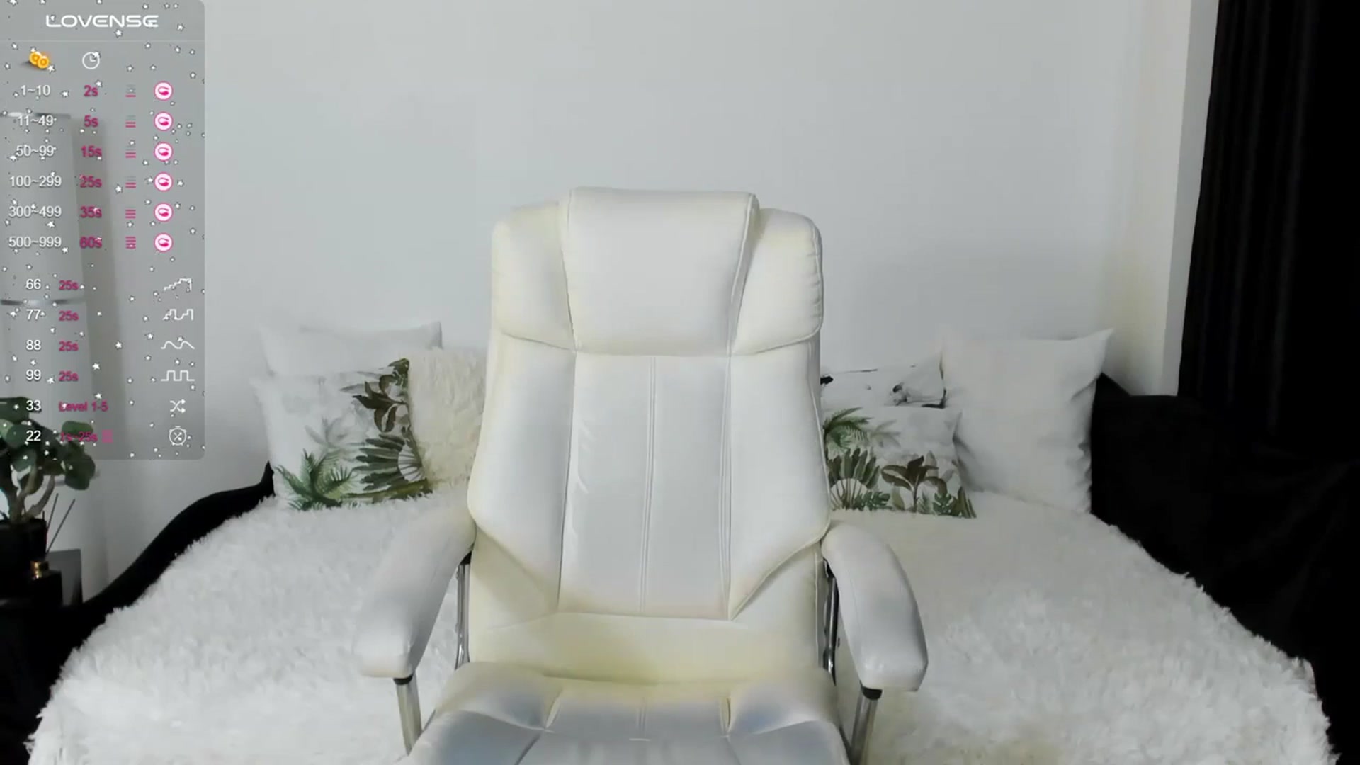 Gallery image thumbnail from Queenevamaria's myfreecams stream on, 08/29/2023, 19:52 image 10 of 20