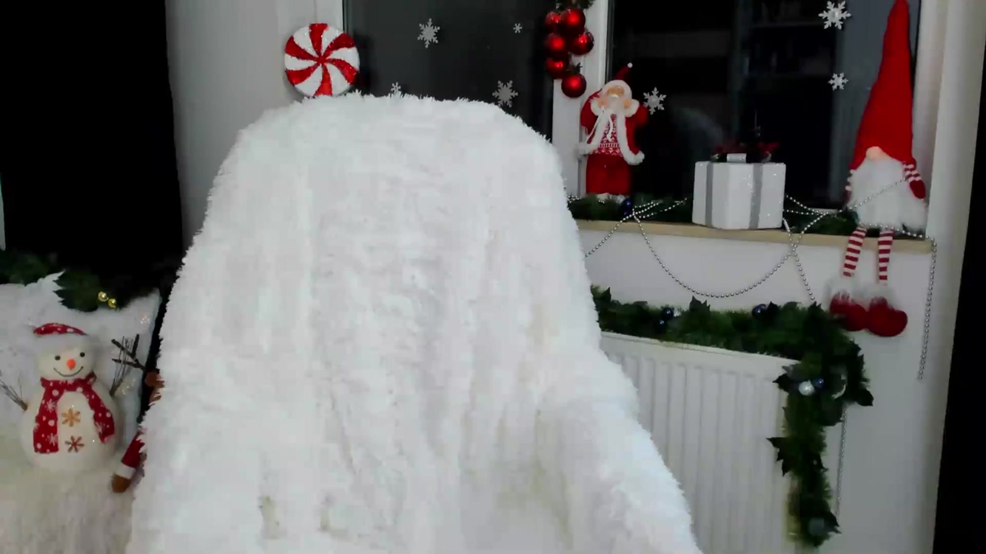 Gallery image thumbnail from Queenevamaria's myfreecams stream on, 12/24/2023, 24:11 image 12 of 20