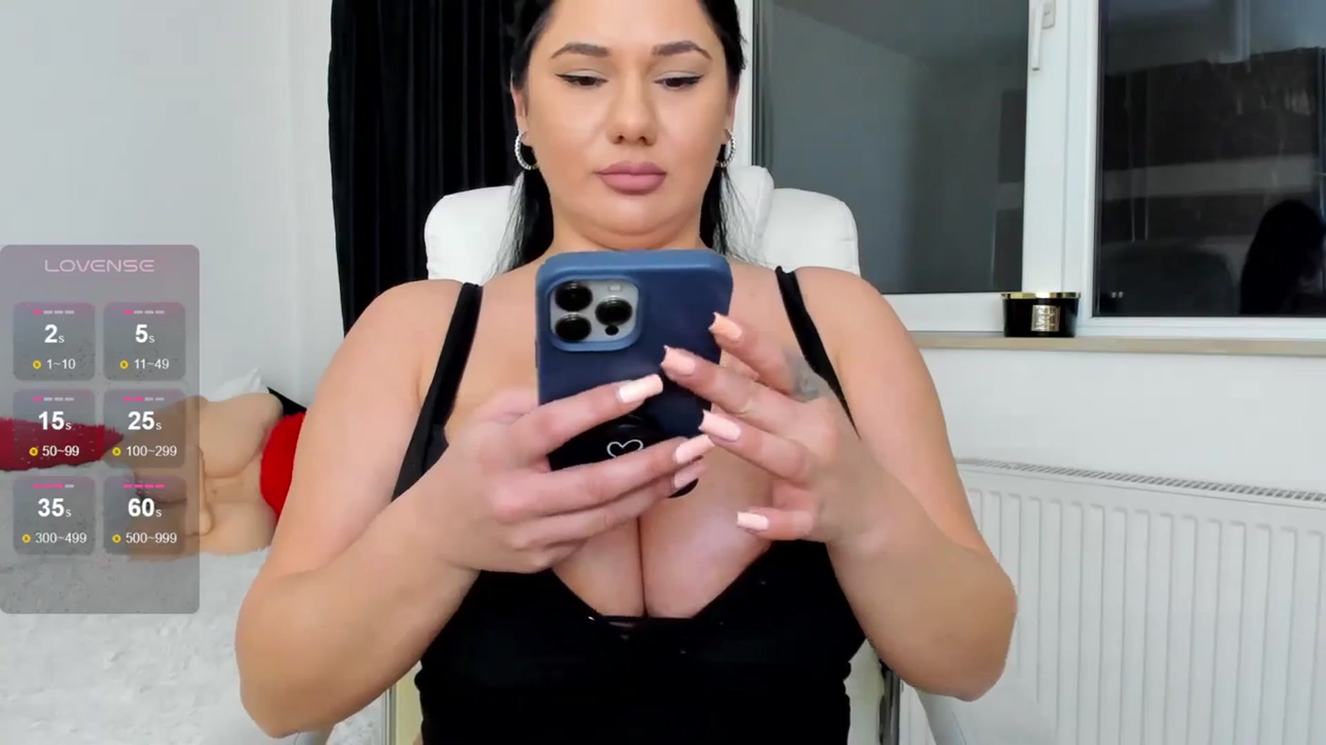 Gallery image thumbnail from Queenevamaria's myfreecams stream on, 02/15/2024, 23:48 image 17 of 20