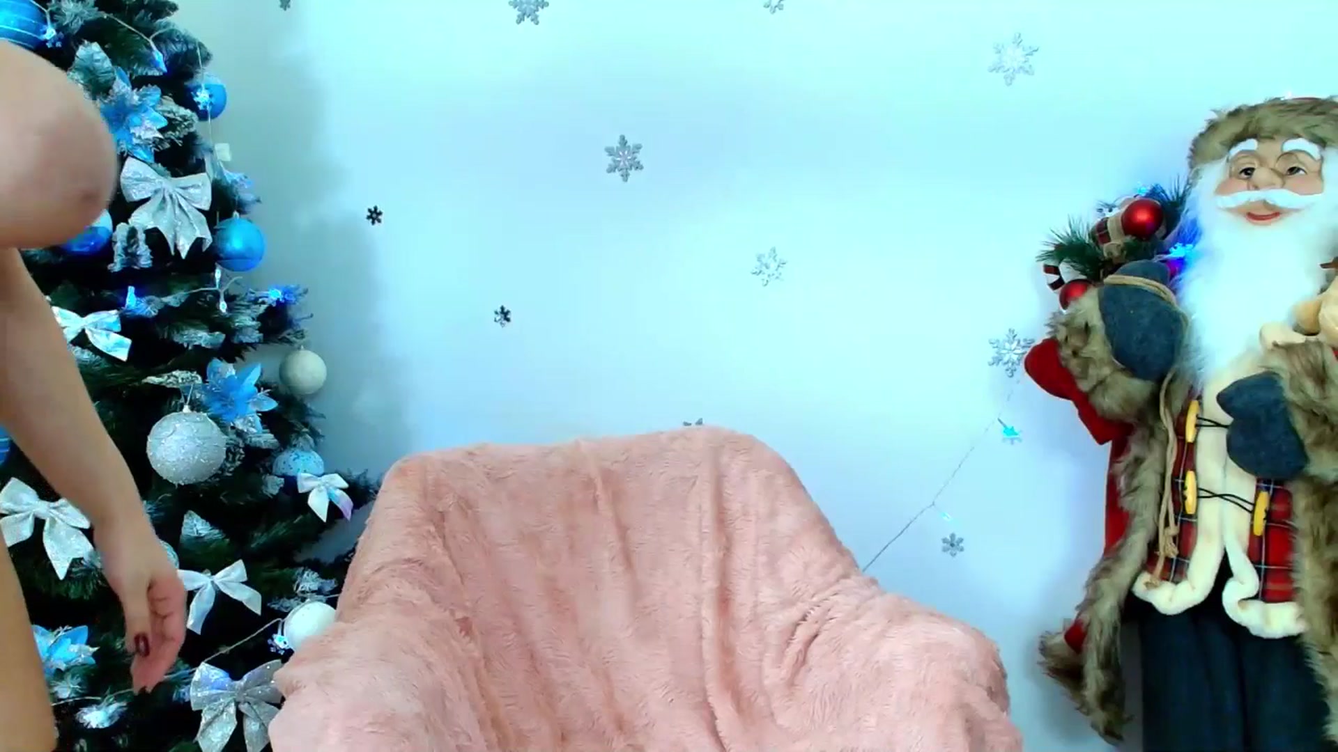 Gallery image thumbnail from Queenevamaria's myfreecams stream on, 12/26/2024, 13:12 image 7 of 20