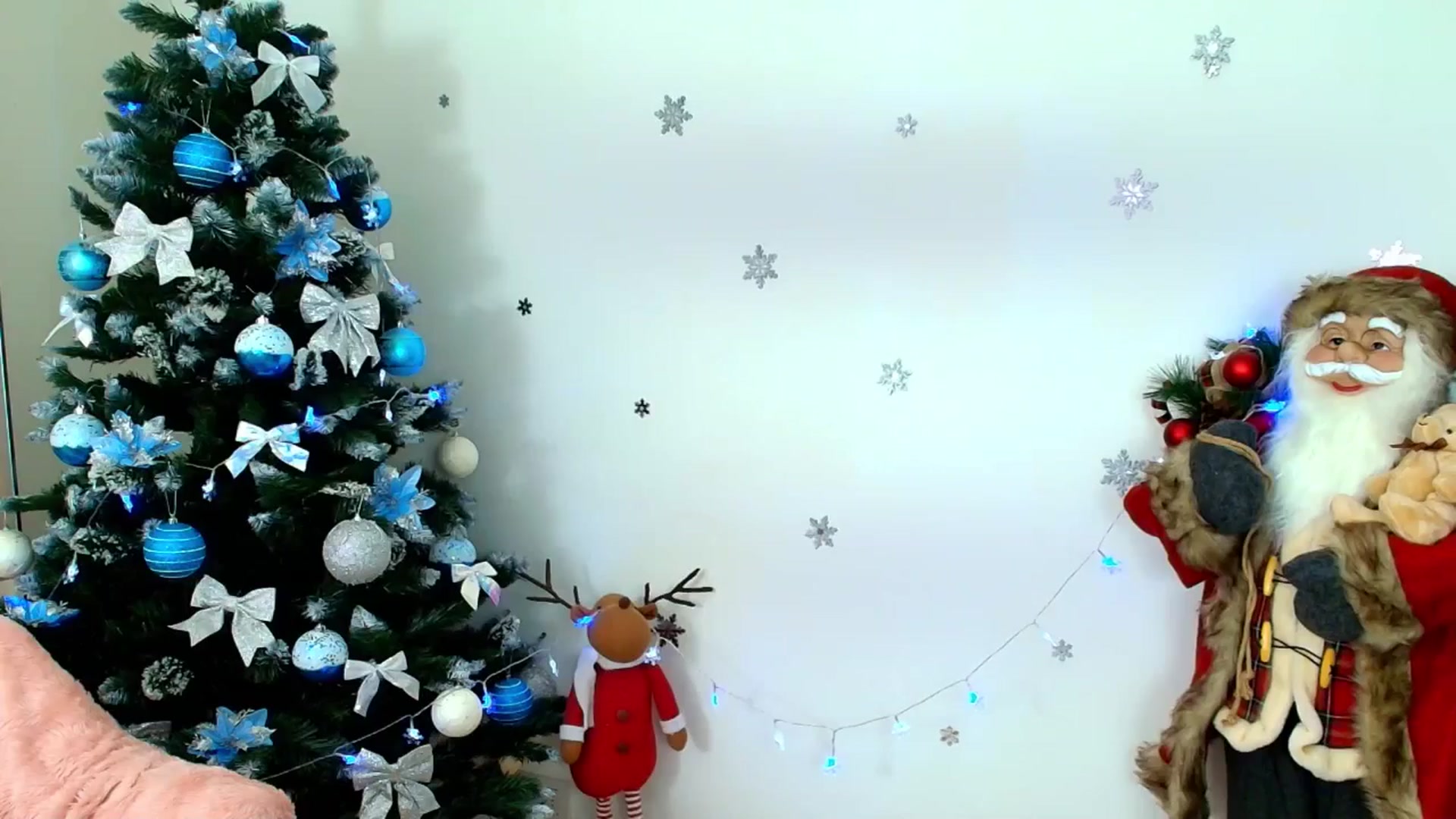 Gallery image thumbnail from Queenevamaria's myfreecams stream on, 12/26/2024, 13:12 image 8 of 20