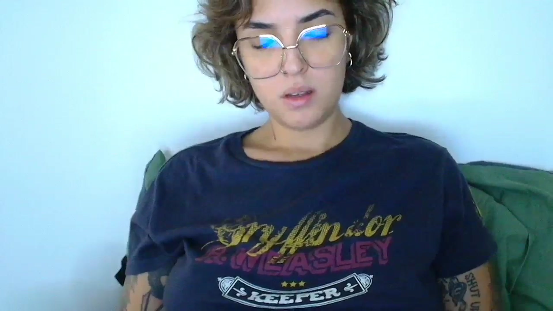 Gallery image thumbnail from QueensNYC's myfreecams stream on, 11/12/2024, 17:42 image 20 of 20