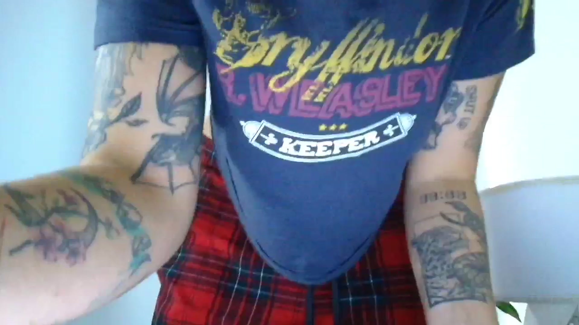 Gallery image thumbnail from QueensNYC's myfreecams stream on, 11/12/2024, 18:50 image 18 of 20