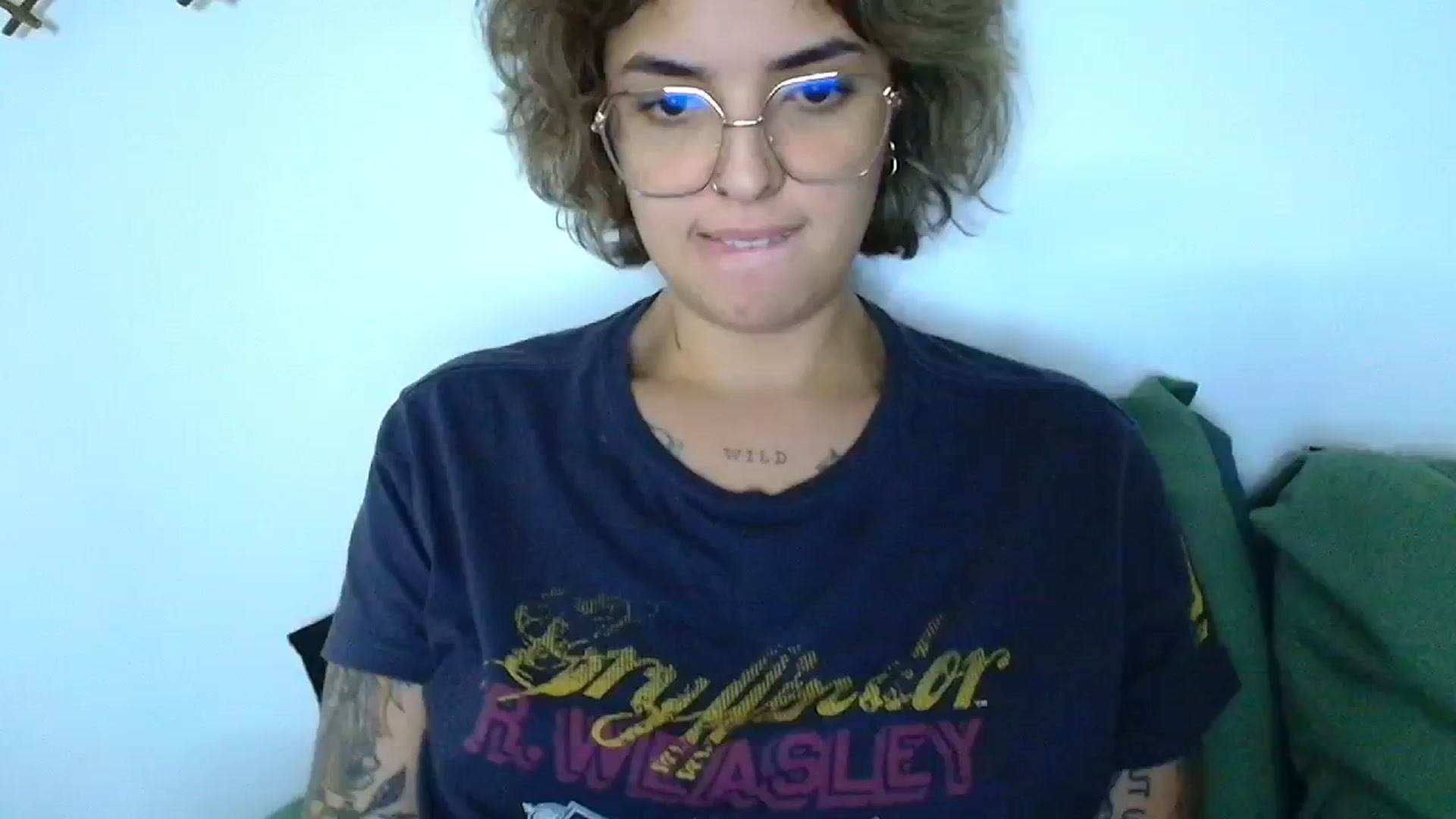 Gallery image thumbnail from QueensNYC's myfreecams stream on, 11/14/2024, 17:31 image 3 of 20