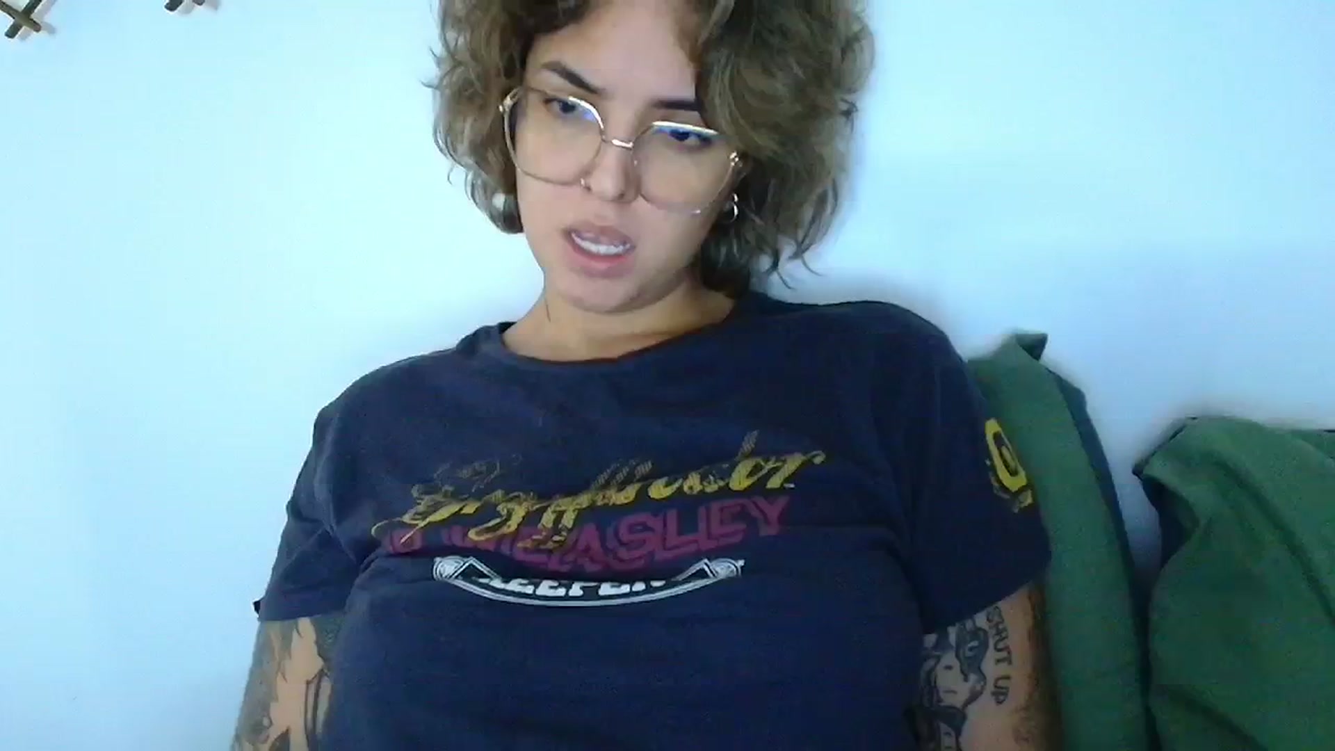 Gallery image thumbnail from QueensNYC's myfreecams stream on, 11/14/2024, 17:31 image 5 of 20