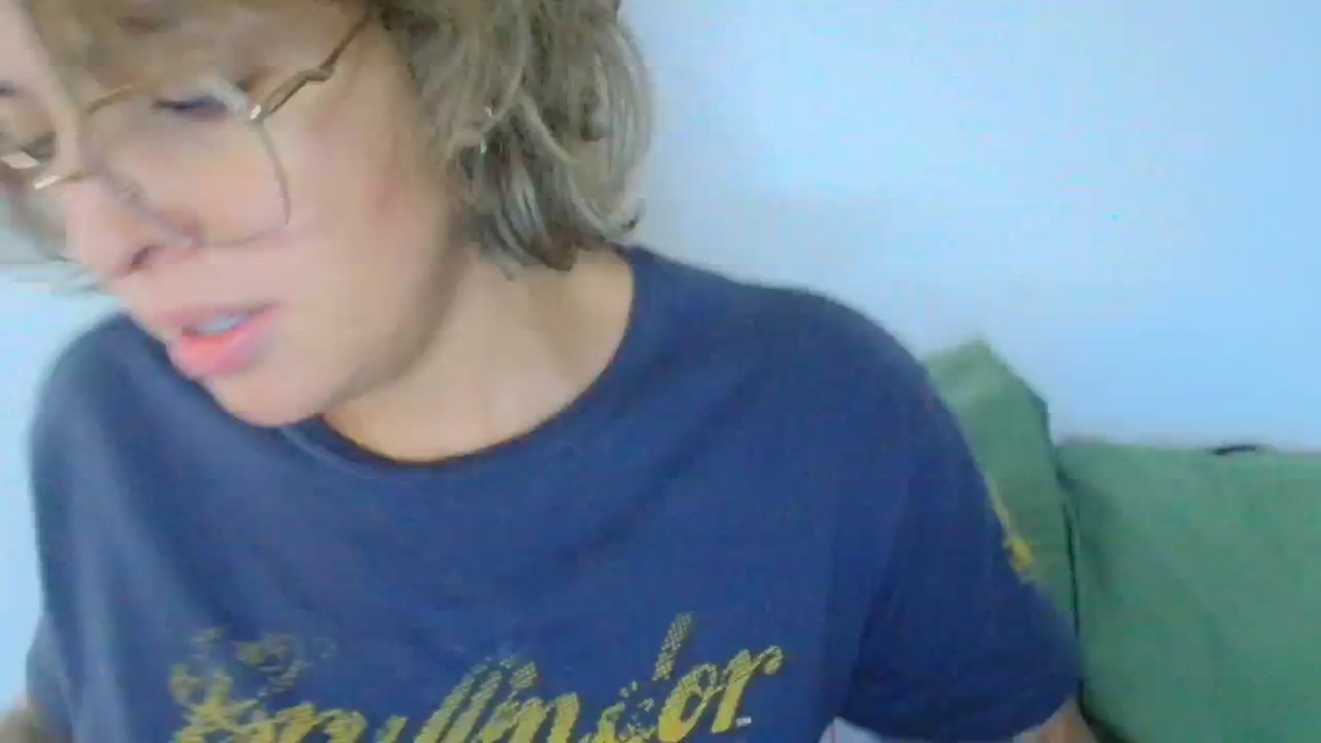 Gallery image thumbnail from QueensNYC's myfreecams stream on, 11/14/2024, 17:31 image 14 of 20