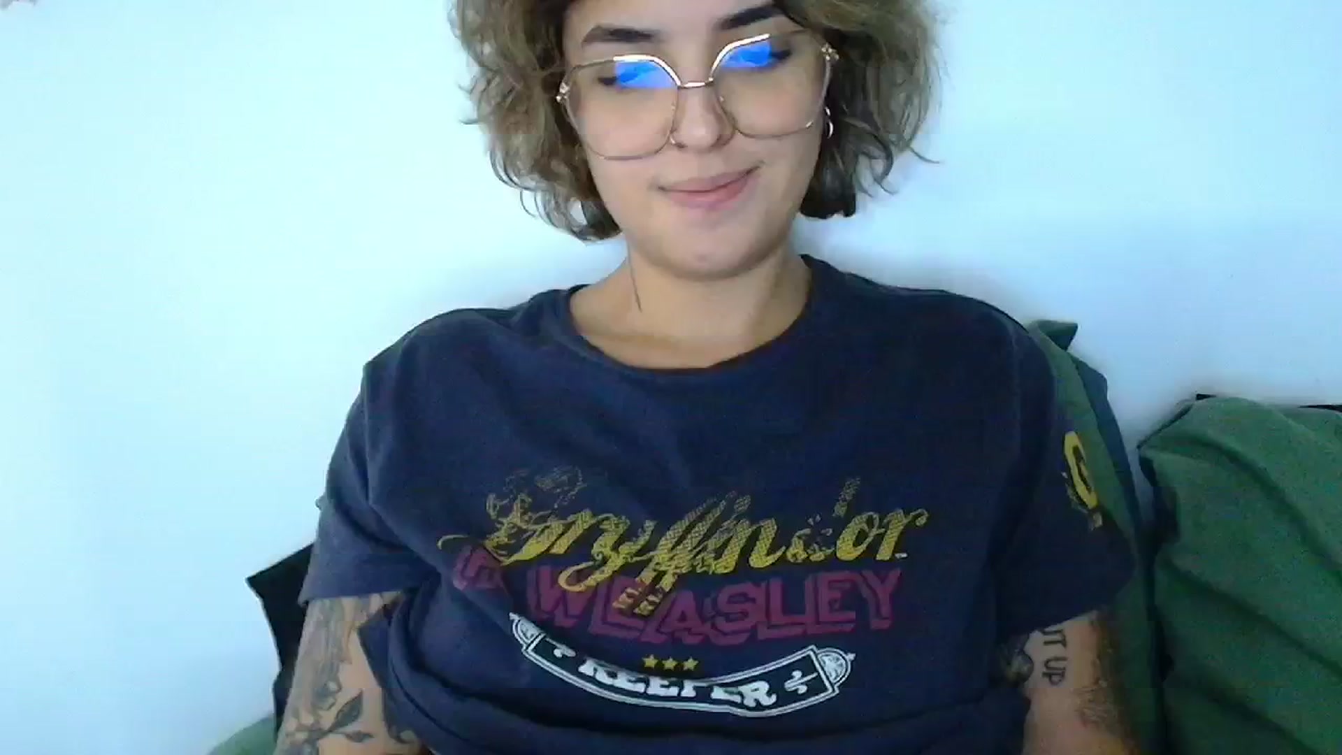 Gallery image thumbnail from QueensNYC's myfreecams stream on, 11/14/2024, 17:31 image 8 of 20