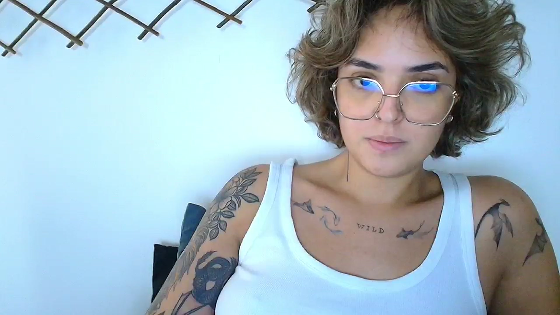 Gallery image thumbnail from QueensNYC's myfreecams stream on, 11/15/2024, 19:16 image 19 of 20