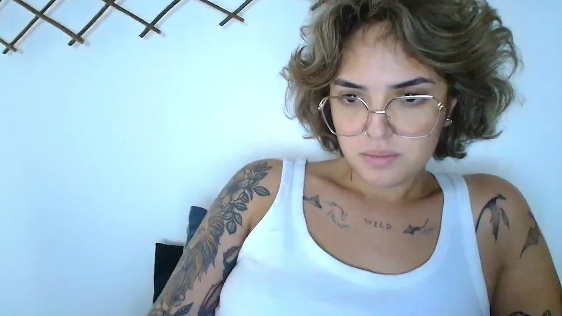Gallery image thumbnail from QueensNYC's myfreecams stream on, 11/15/2024, 19:16 image 20 of 20