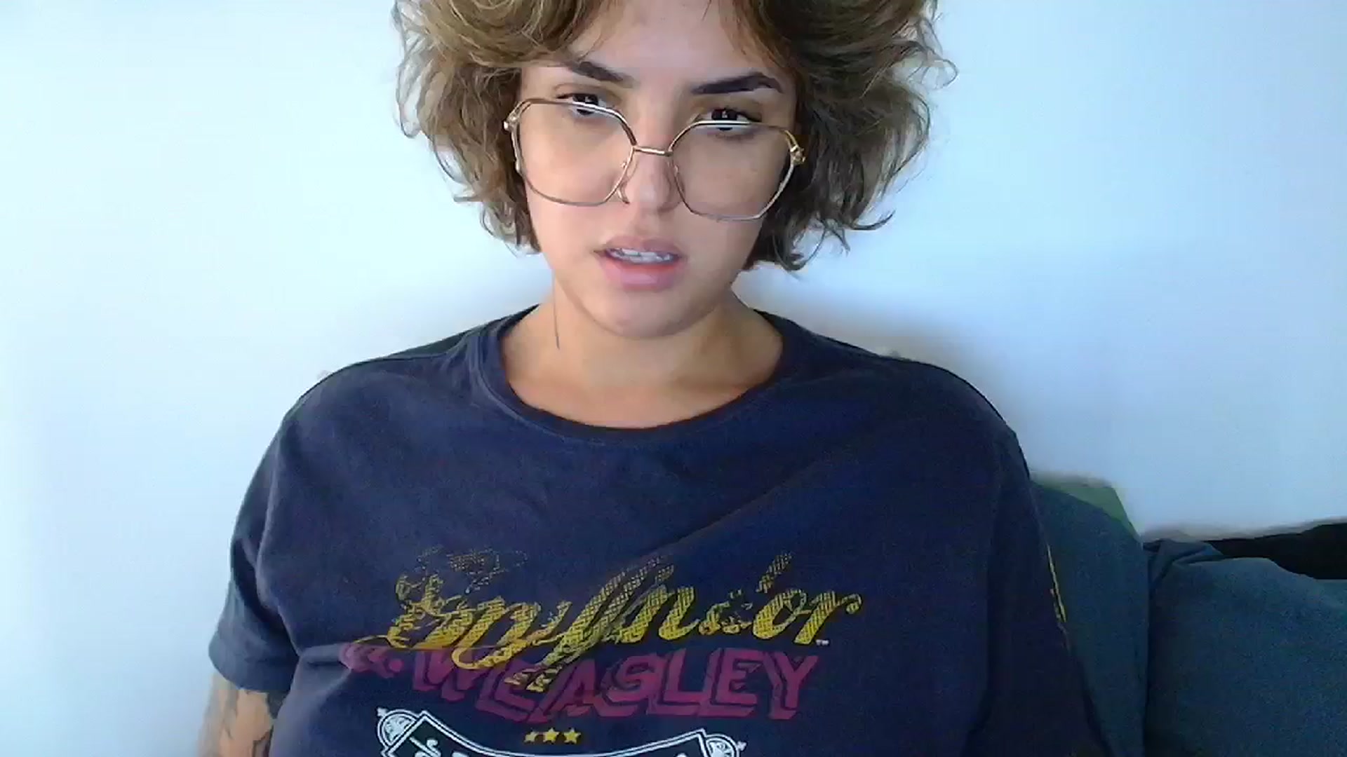 Gallery image thumbnail from QueensNYC's myfreecams stream on, 11/15/2024, 19:16 image 15 of 20