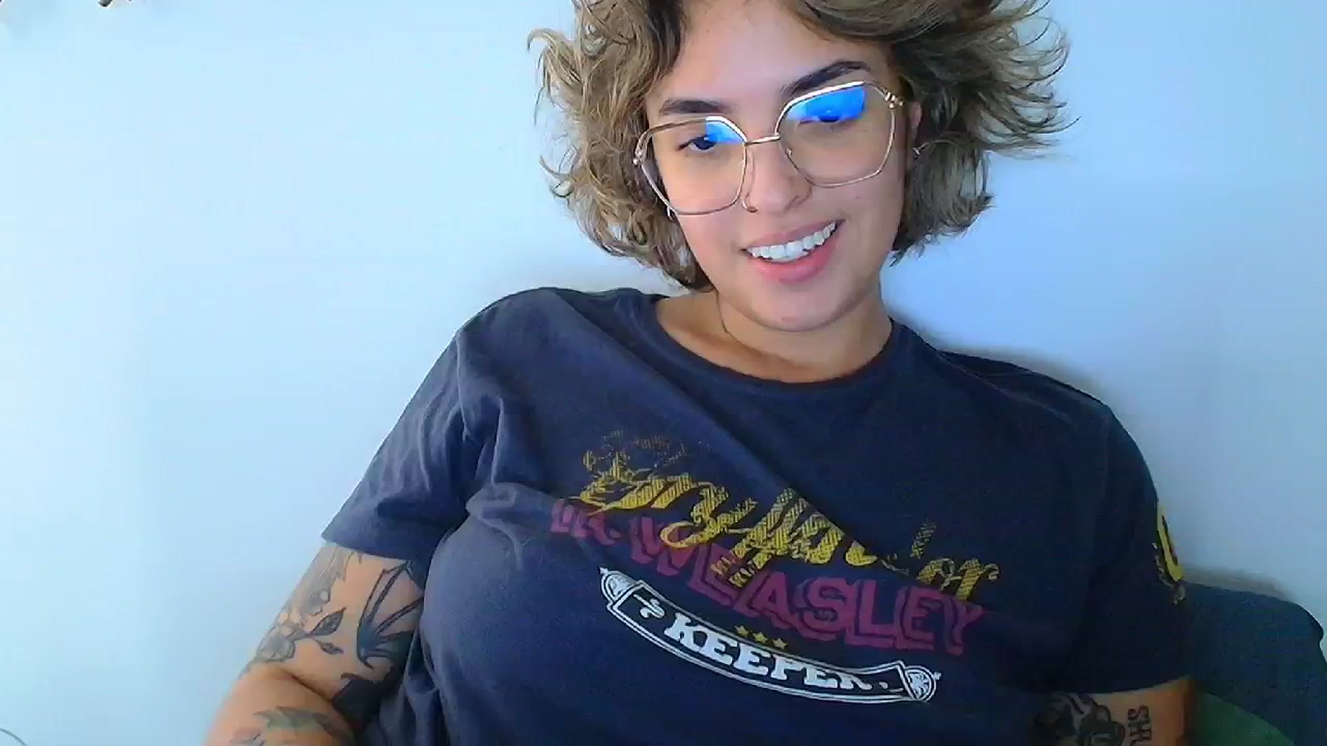 Gallery image thumbnail from QueensNYC's myfreecams stream on, 11/19/2024, 18:45 image 20 of 20