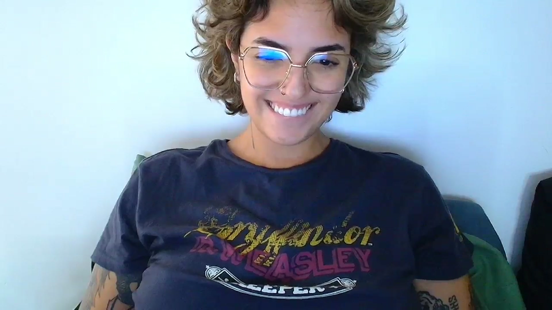 Gallery image thumbnail from QueensNYC's myfreecams stream on, 11/19/2024, 18:45 image 2 of 20