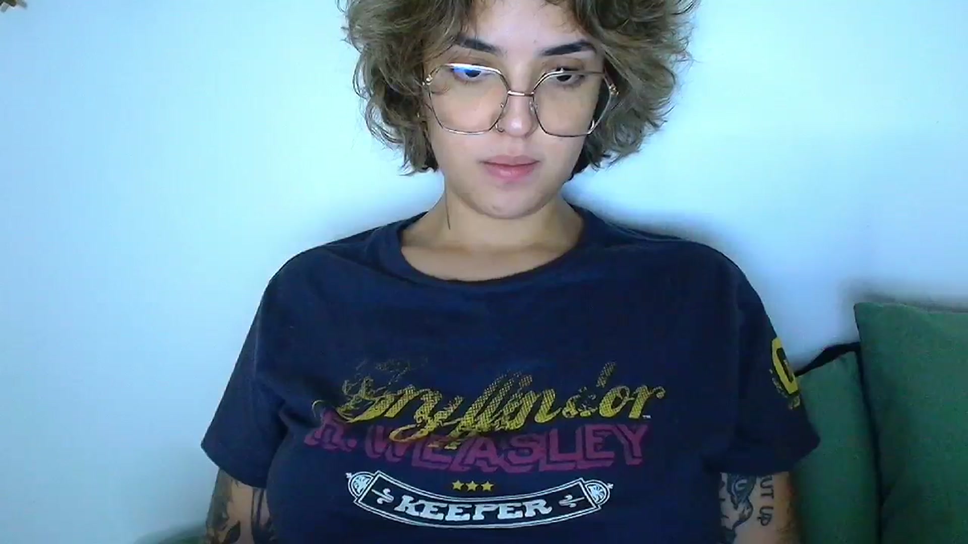 Gallery image thumbnail from QueensNYC's myfreecams stream on, 11/20/2024, 16:43 image 9 of 20