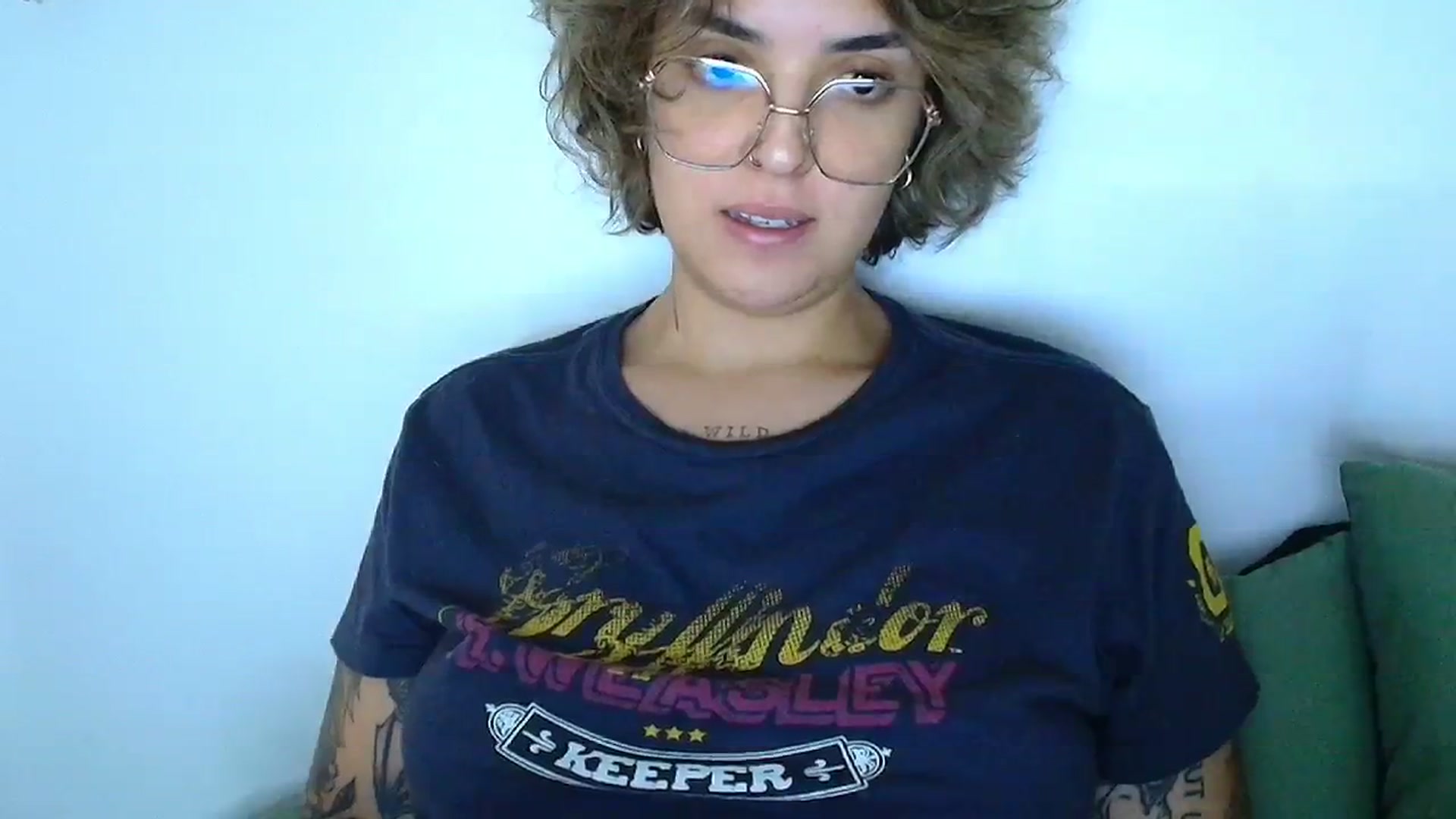 Gallery image thumbnail from QueensNYC's myfreecams stream on, 11/20/2024, 16:43 image 14 of 20