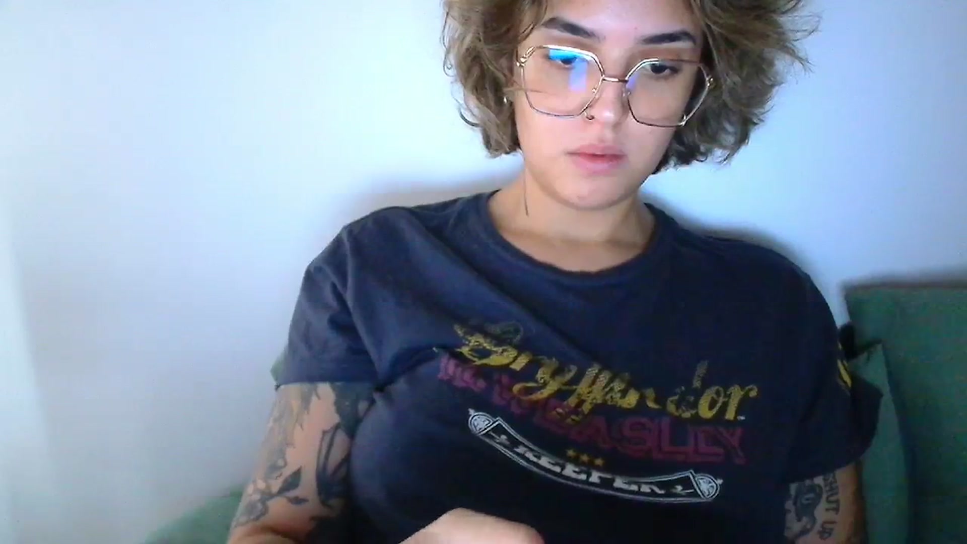 Gallery image thumbnail from QueensNYC's myfreecams stream on, 11/20/2024, 16:43 image 4 of 20