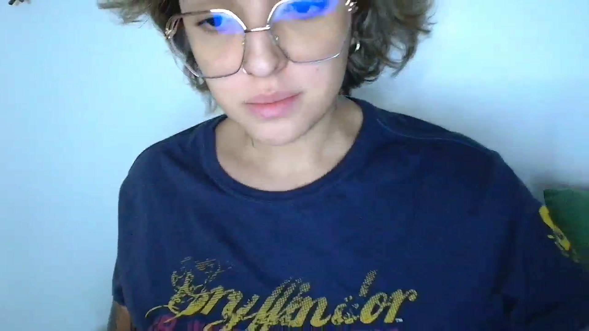 Gallery image thumbnail from QueensNYC's myfreecams stream on, 11/20/2024, 16:43 image 18 of 20