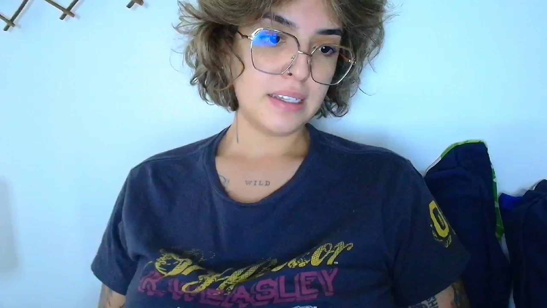 Gallery image thumbnail from QueensNYC's myfreecams stream on, 12/02/2024, 17:02 image 16 of 20