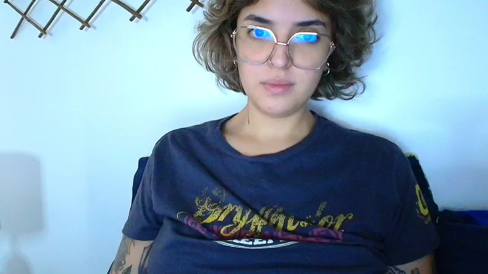 Gallery image thumbnail from QueensNYC's myfreecams stream on, 12/02/2024, 18:32 image 4 of 20