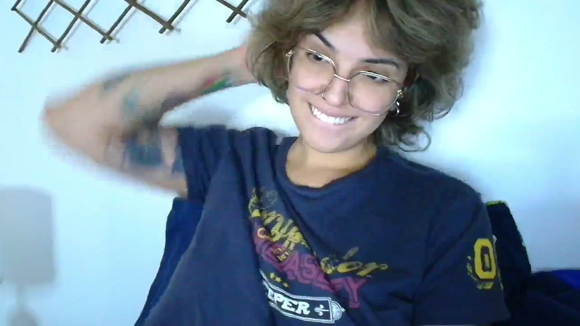 Gallery image thumbnail from QueensNYC's myfreecams stream on, 12/02/2024, 18:32 image 15 of 20