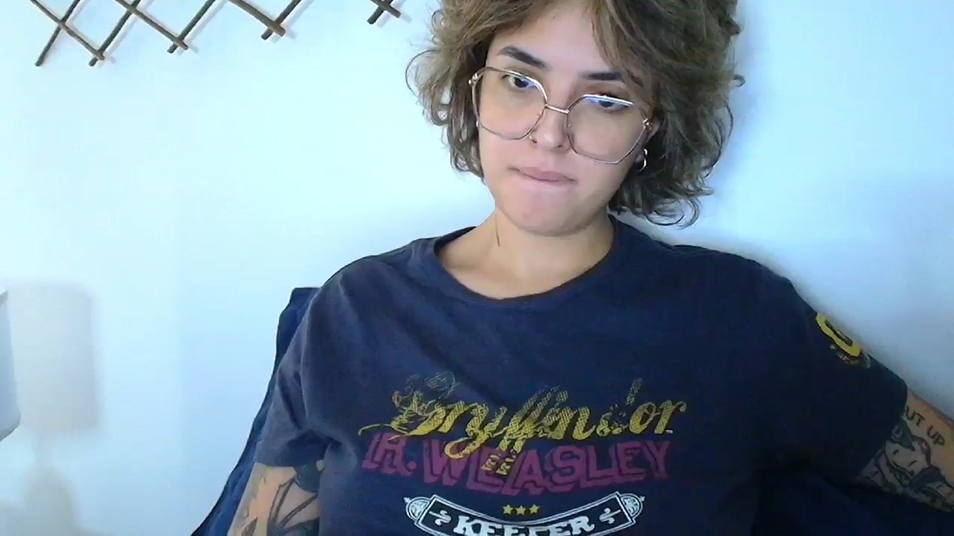 Gallery image thumbnail from QueensNYC's myfreecams stream on, 12/02/2024, 18:32 image 18 of 20
