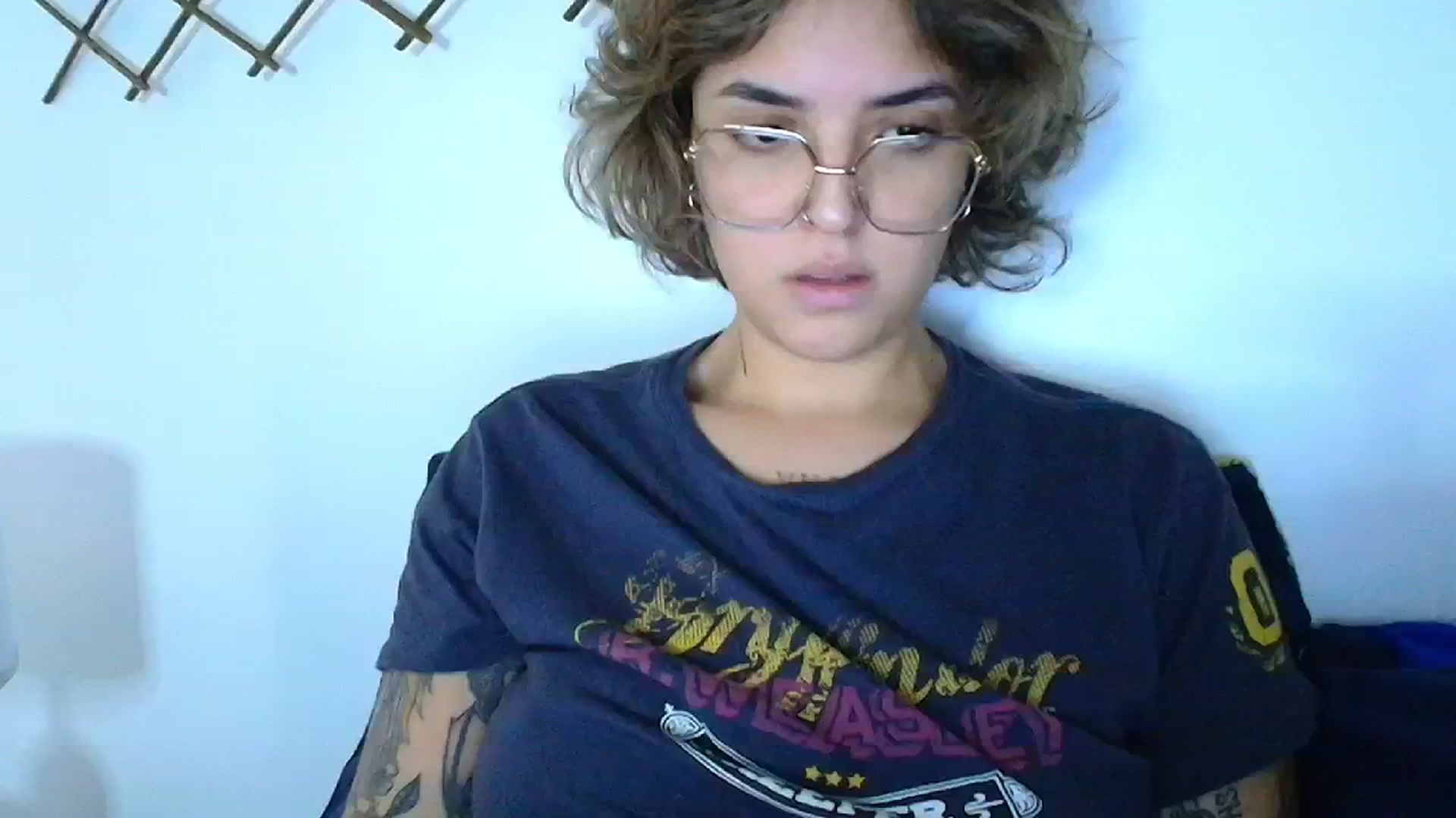 Gallery image thumbnail from QueensNYC's myfreecams stream on, 12/02/2024, 18:32 image 6 of 20
