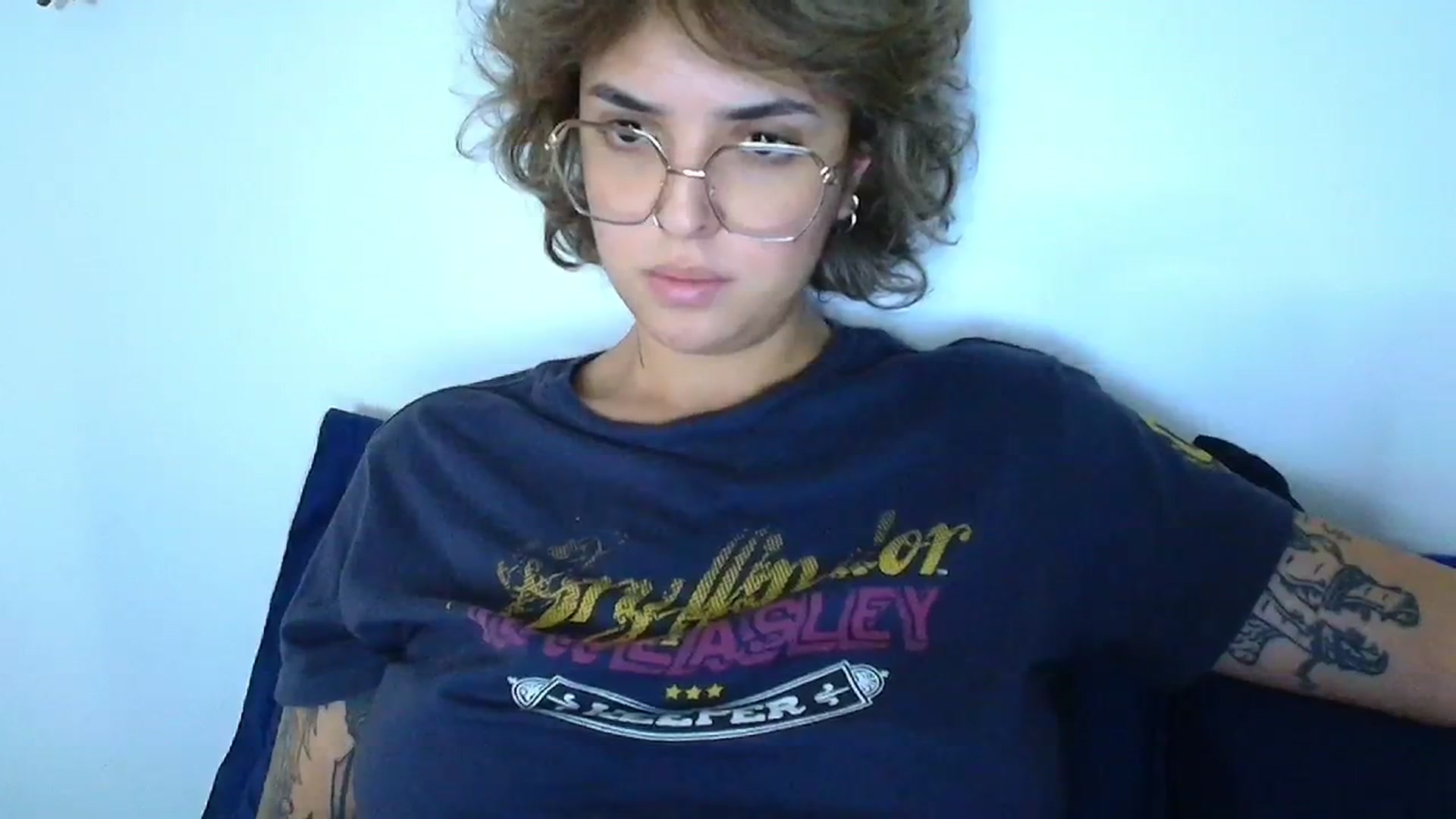 Gallery image thumbnail from QueensNYC's myfreecams stream on, 12/02/2024, 20:15 image 16 of 20