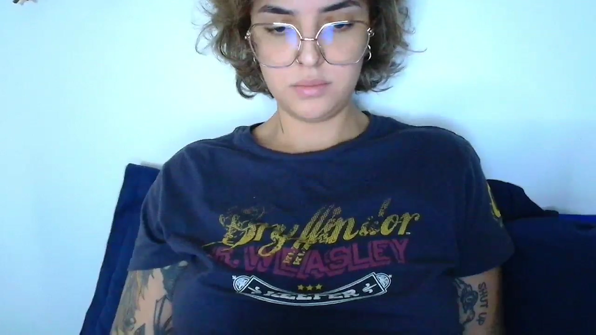 Gallery image thumbnail from QueensNYC's myfreecams stream on, 12/02/2024, 20:15 image 18 of 20