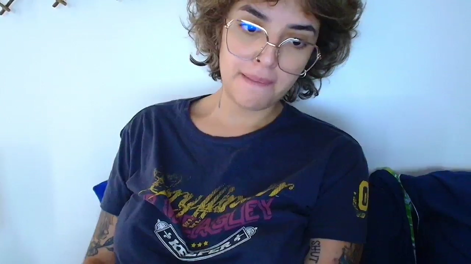 Gallery image thumbnail from QueensNYC's myfreecams stream on, 12/04/2024, 18:07 image 10 of 20