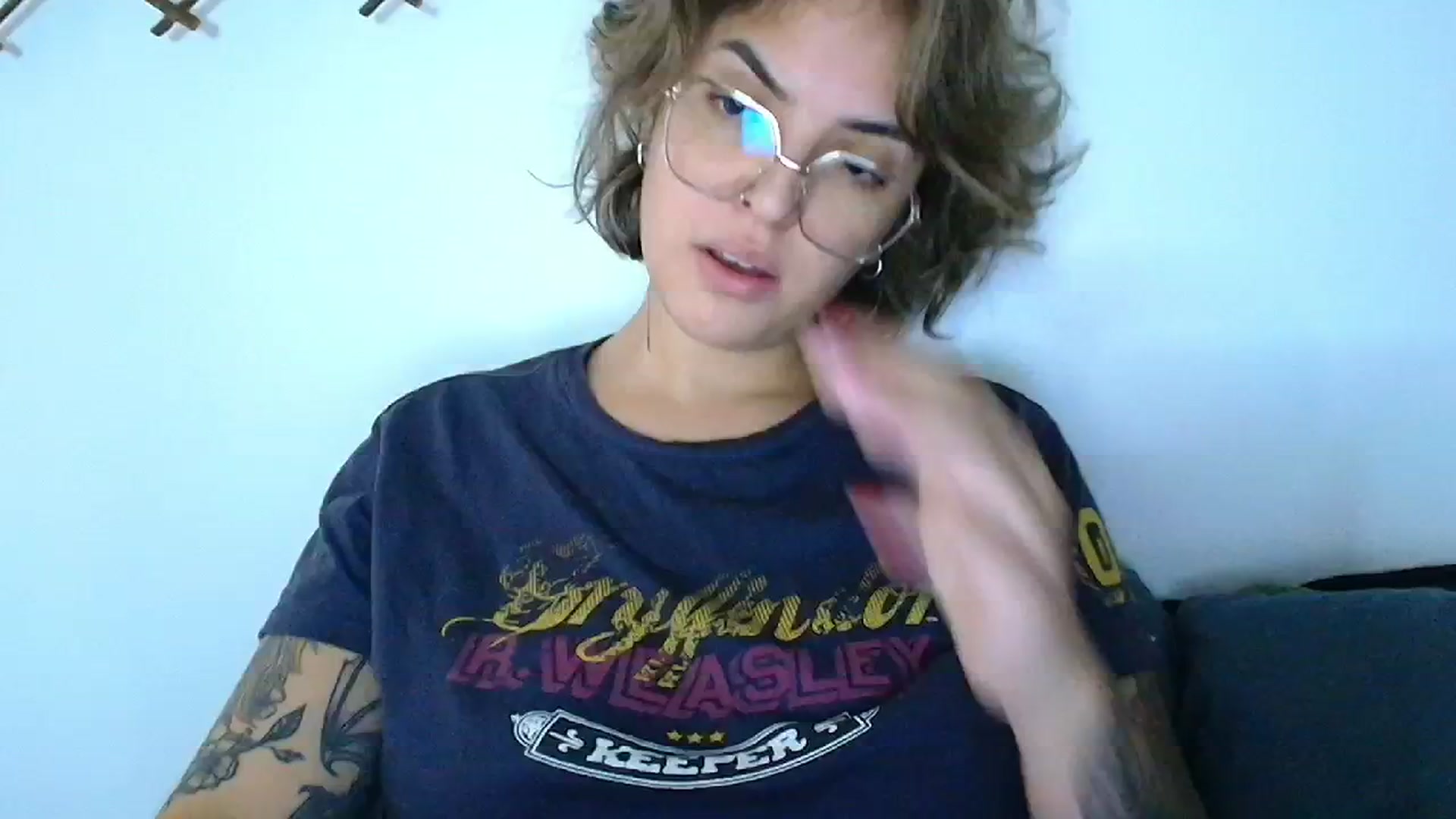 Gallery image thumbnail from QueensNYC's myfreecams stream on, 12/10/2024, 17:08 image 15 of 20